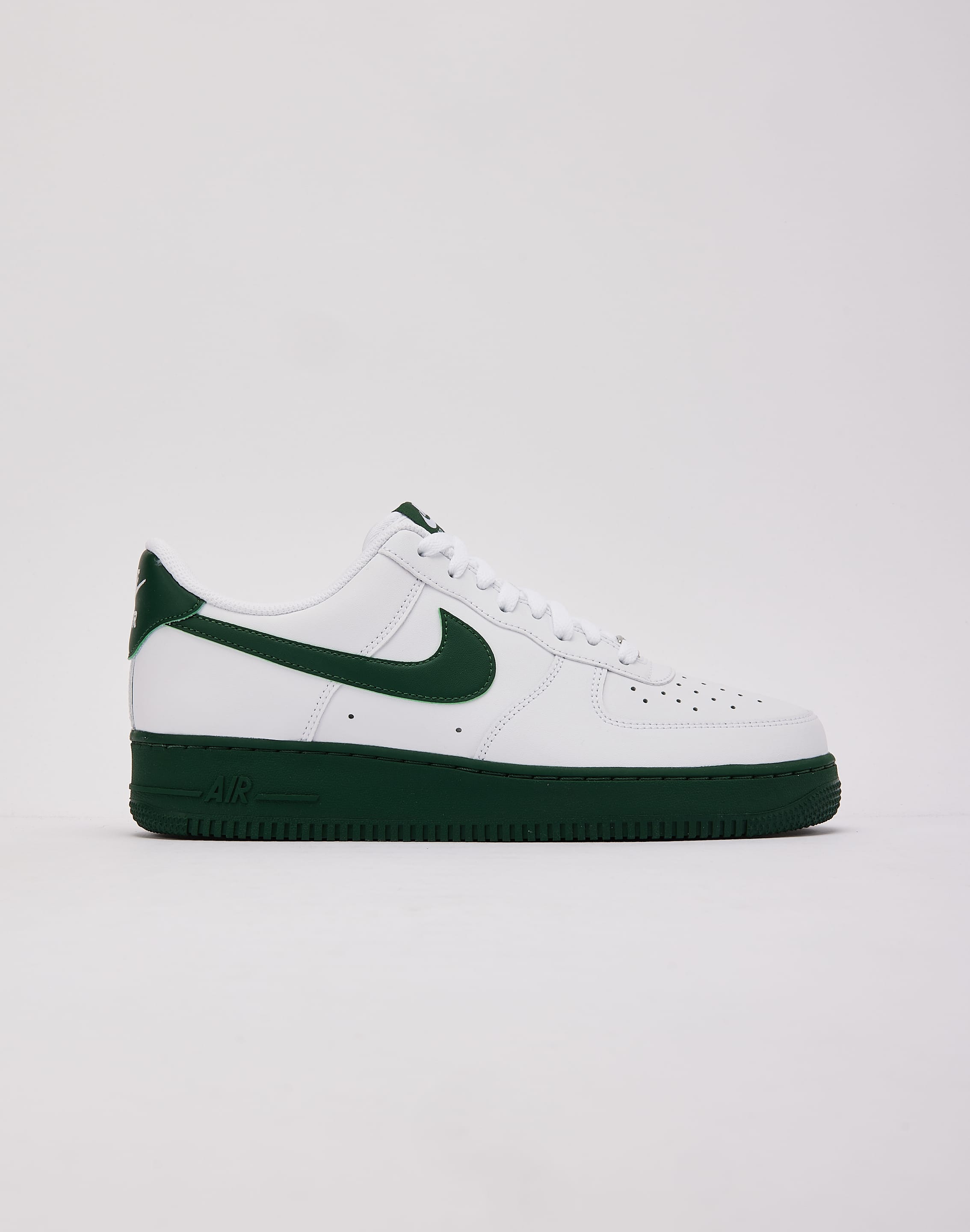Photo of Nike Air Force 1 Low '07