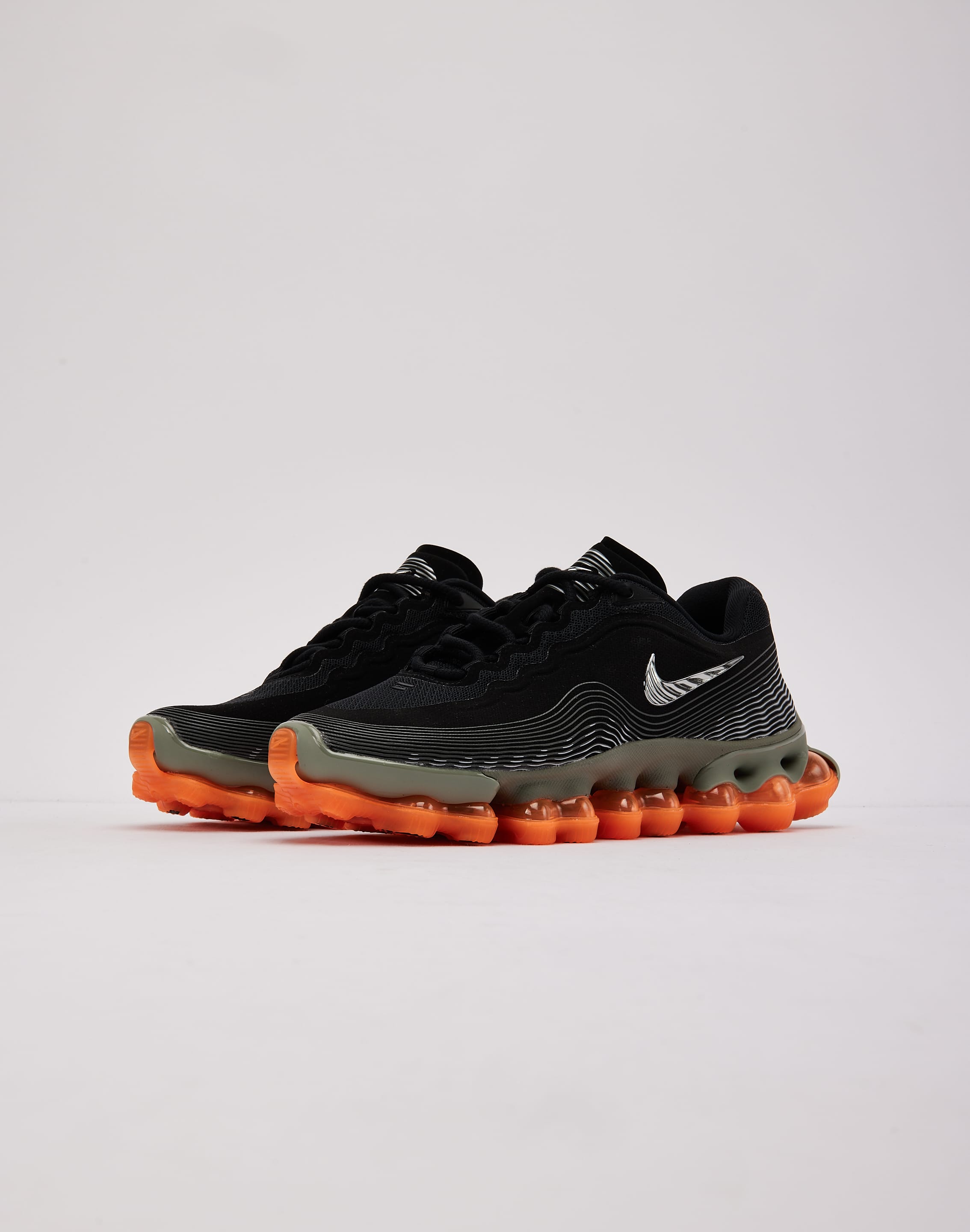 Photo of Nike Air Liquid Max Grade-School