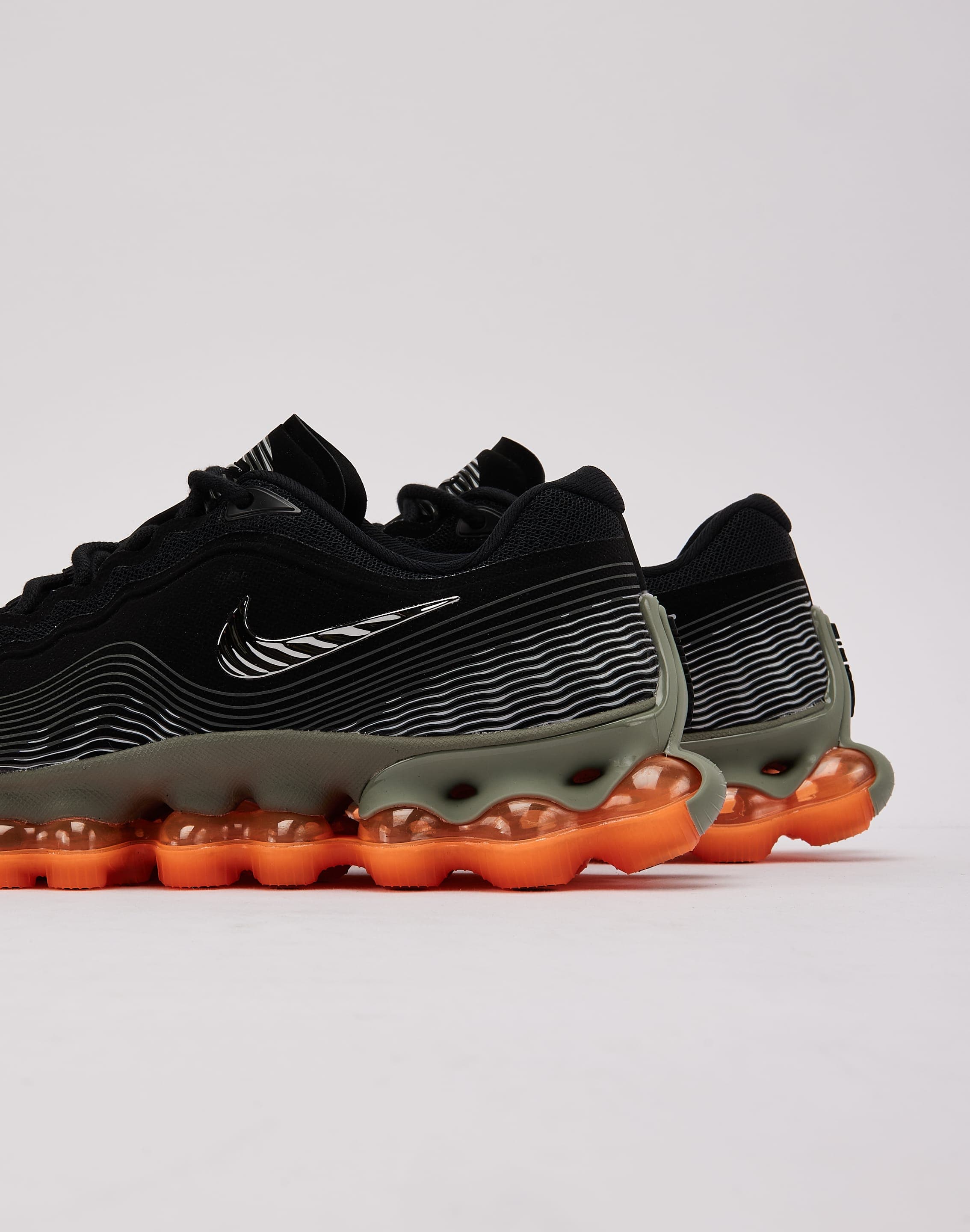 Photo of Nike Air Liquid Max Grade-School