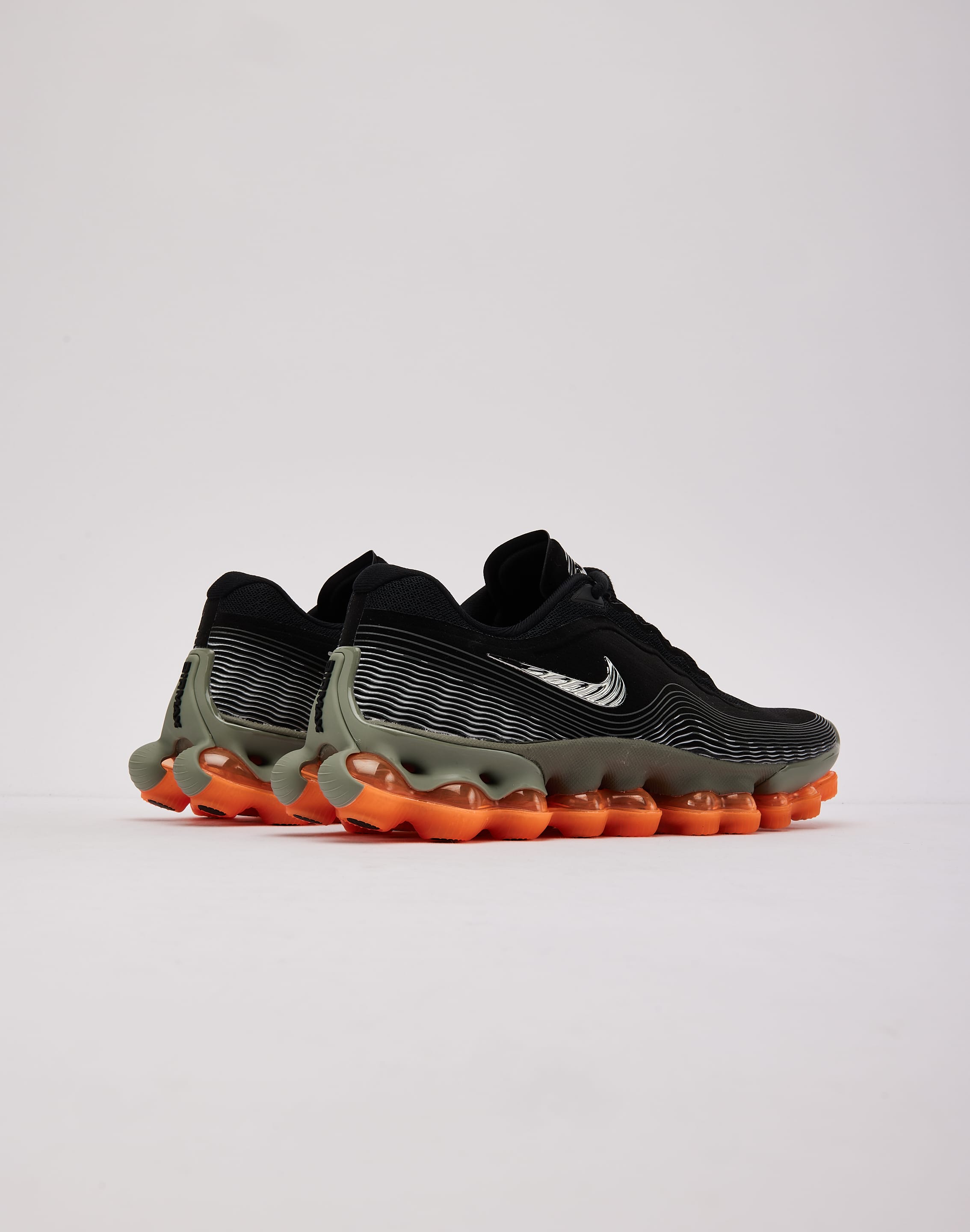 Photo of Nike Air Liquid Max Grade-School