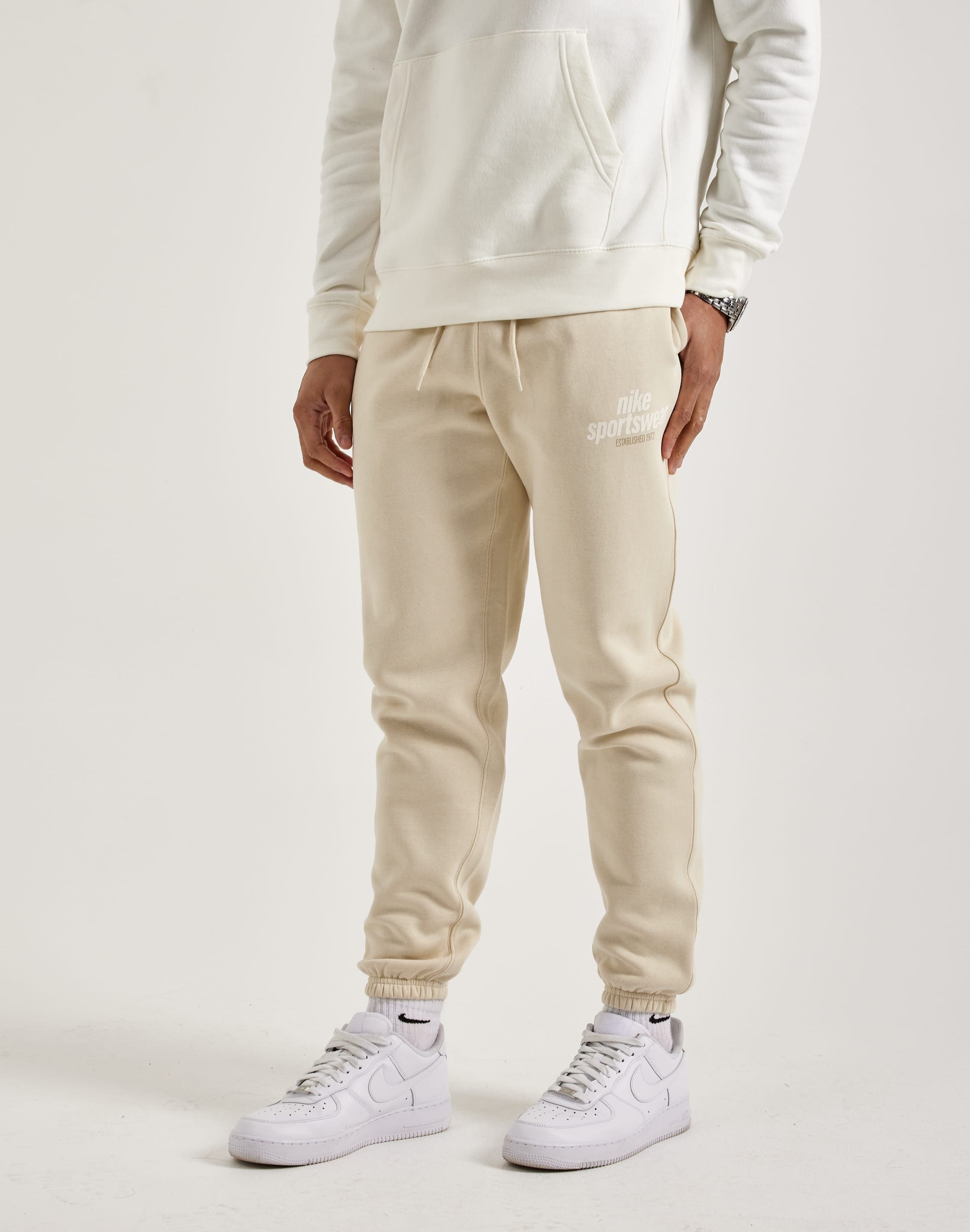 Nike Club Fleece Sweatpants – DTLR