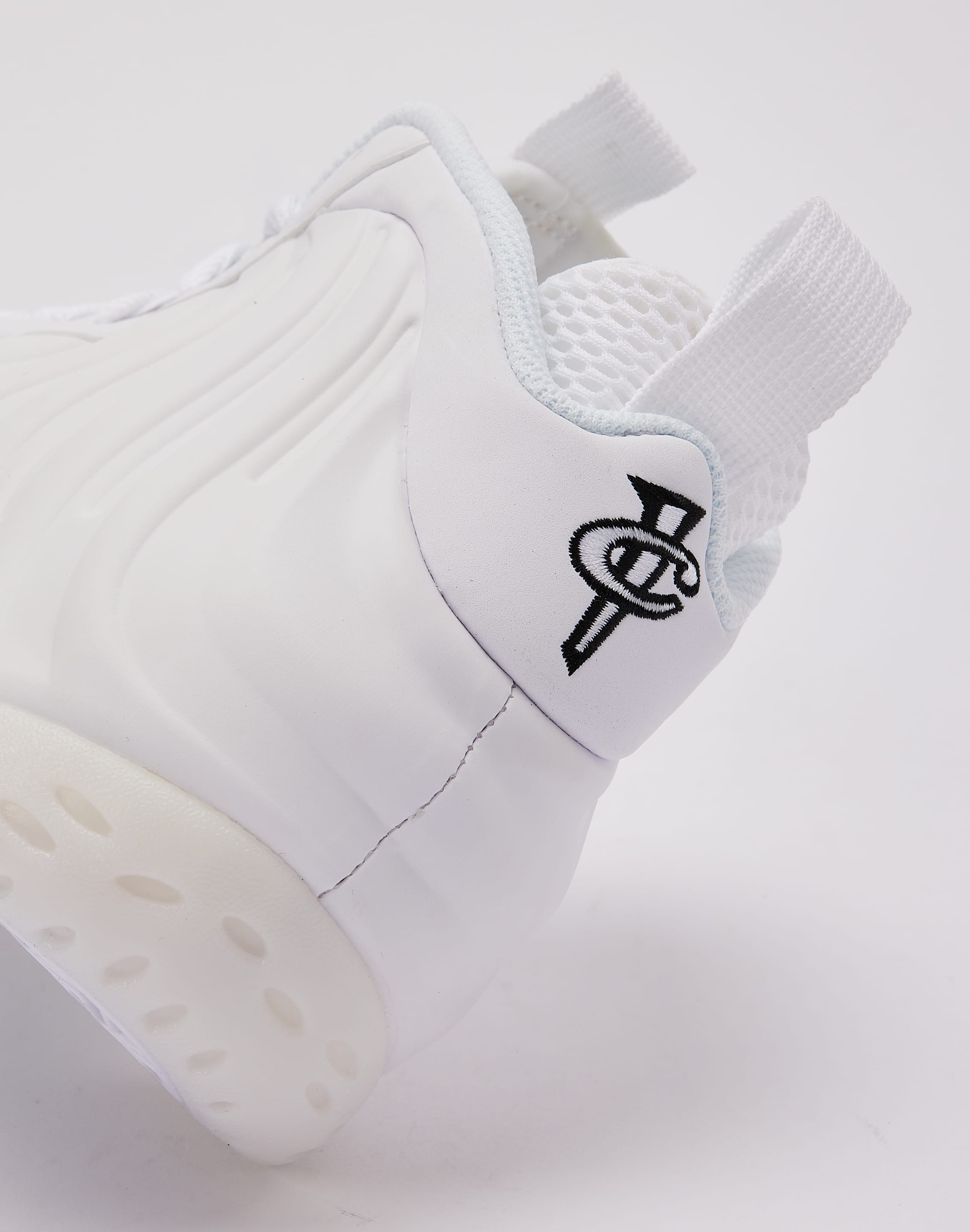 Nike Air Foamposite One 'Triple White'