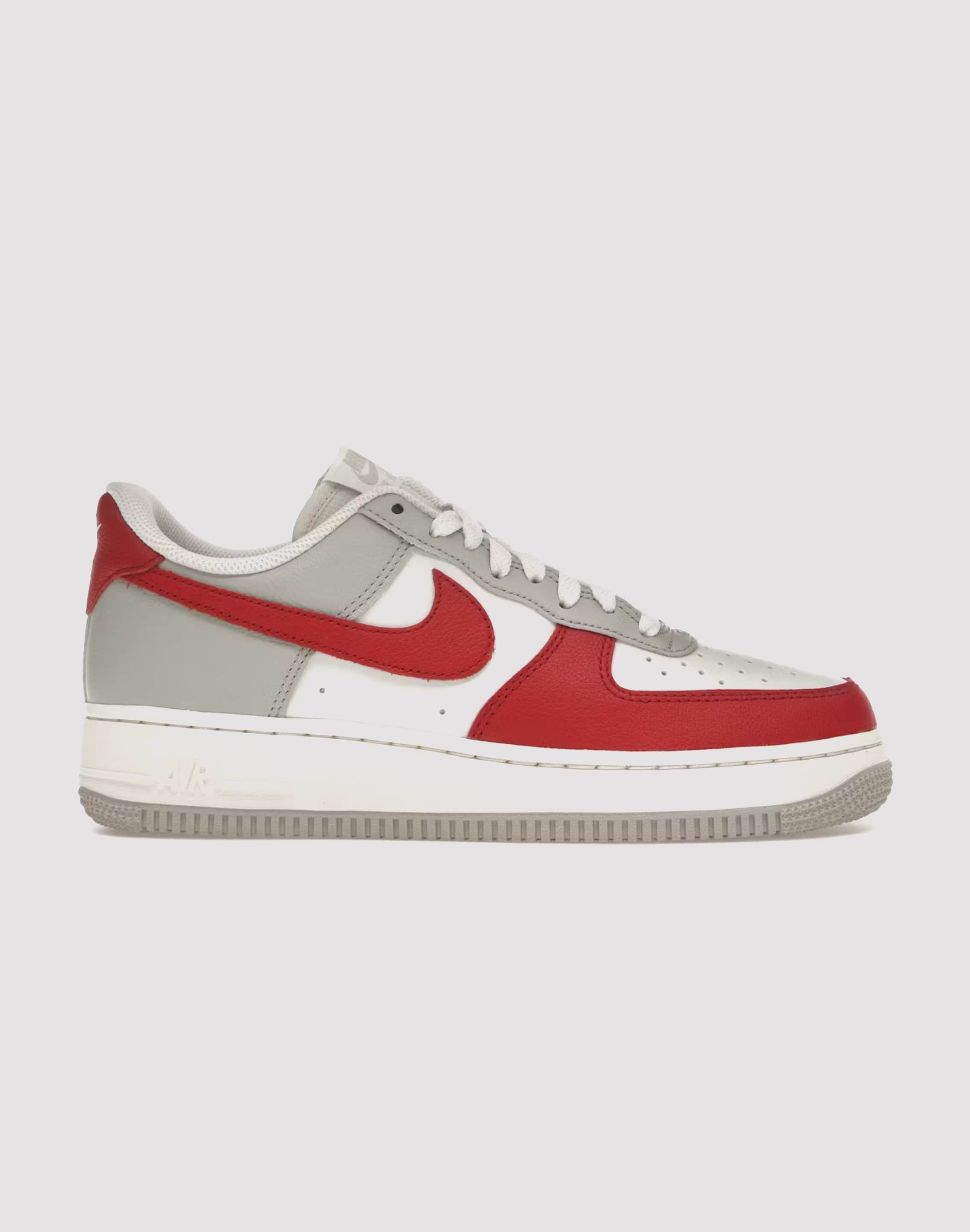 Photo of Nike Air Force 1 Low LV8