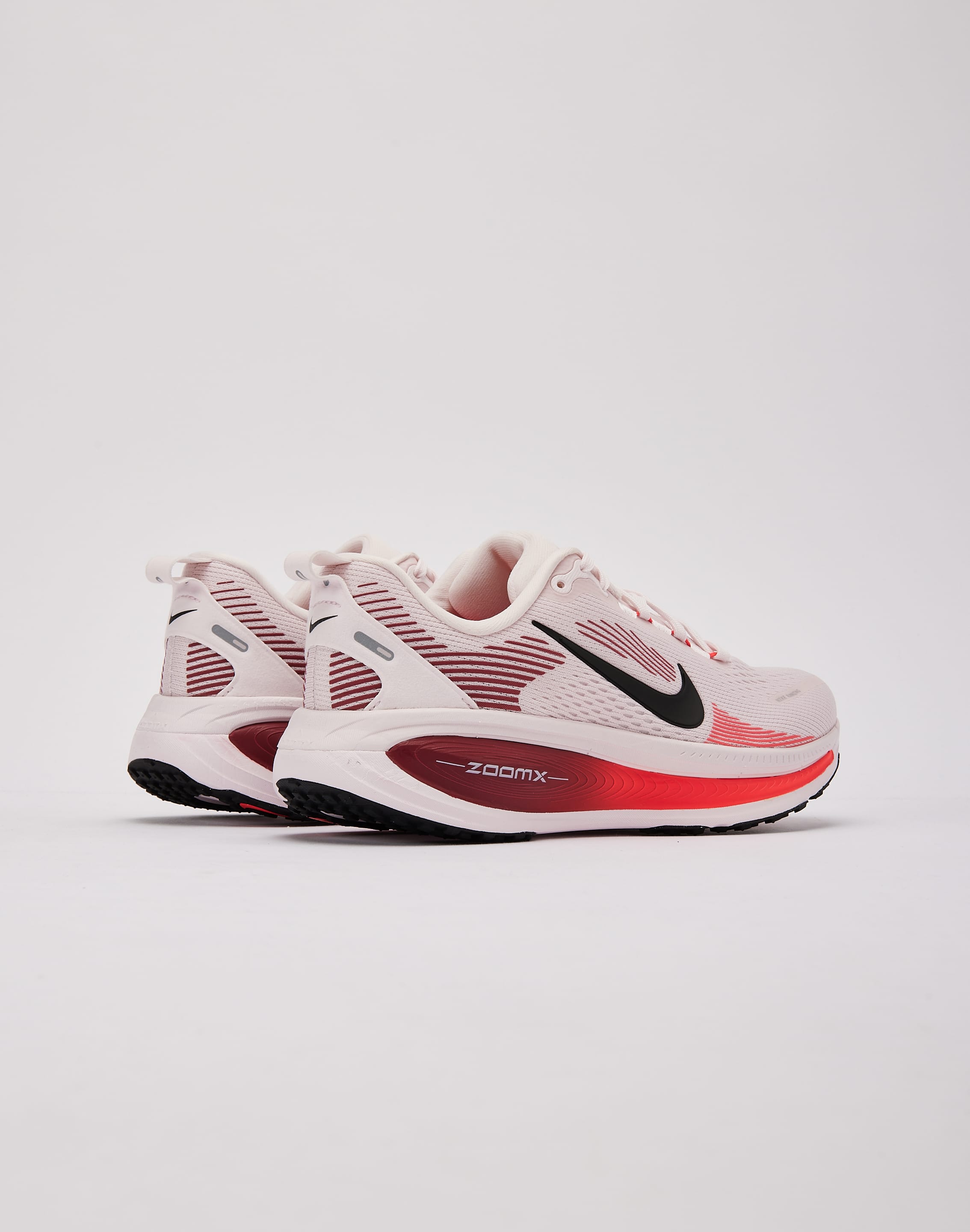 Nike Vomero 18 – DTLR