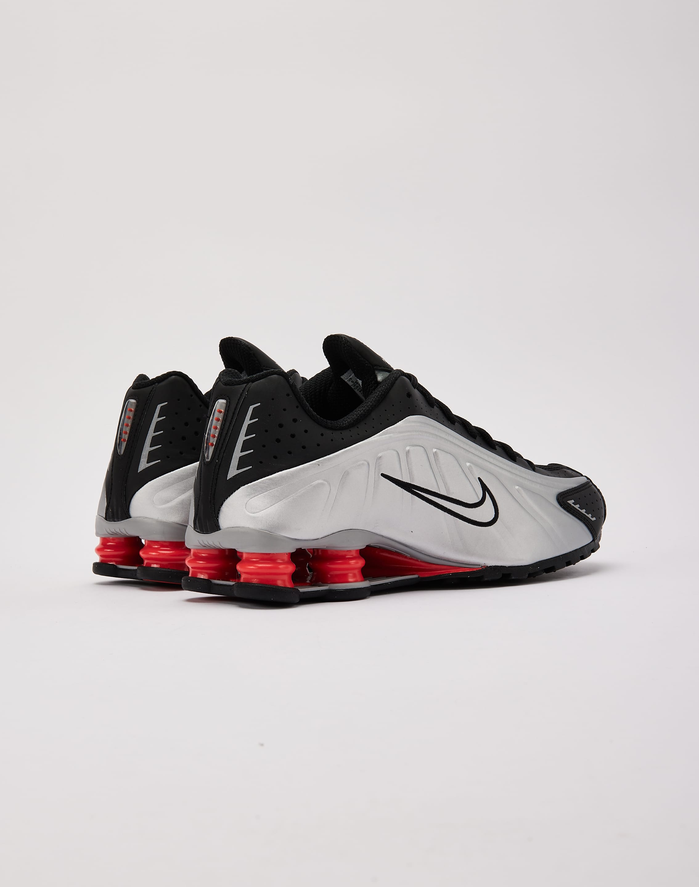 Nike Shox R4