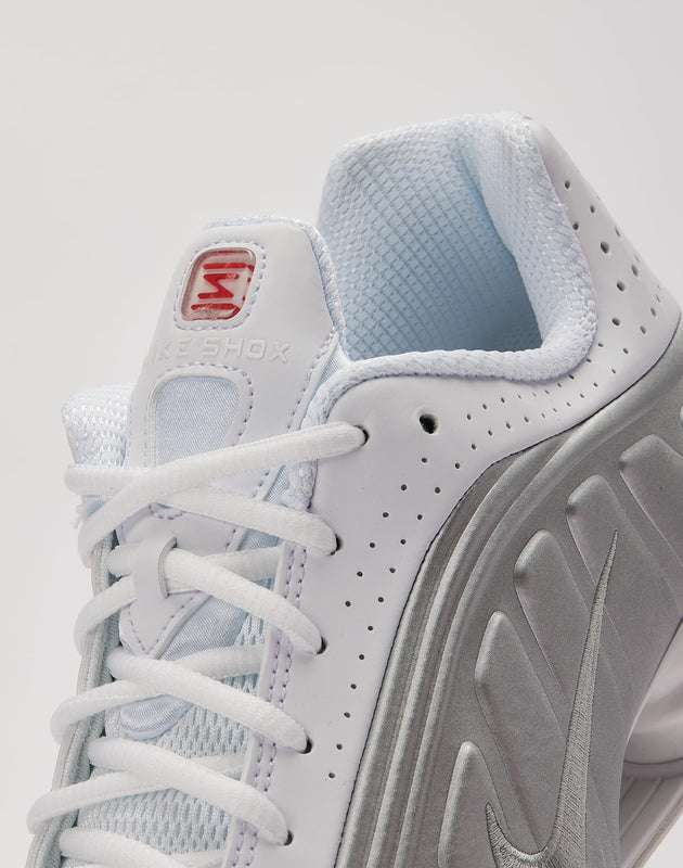 Nike Shox R4 – DTLR