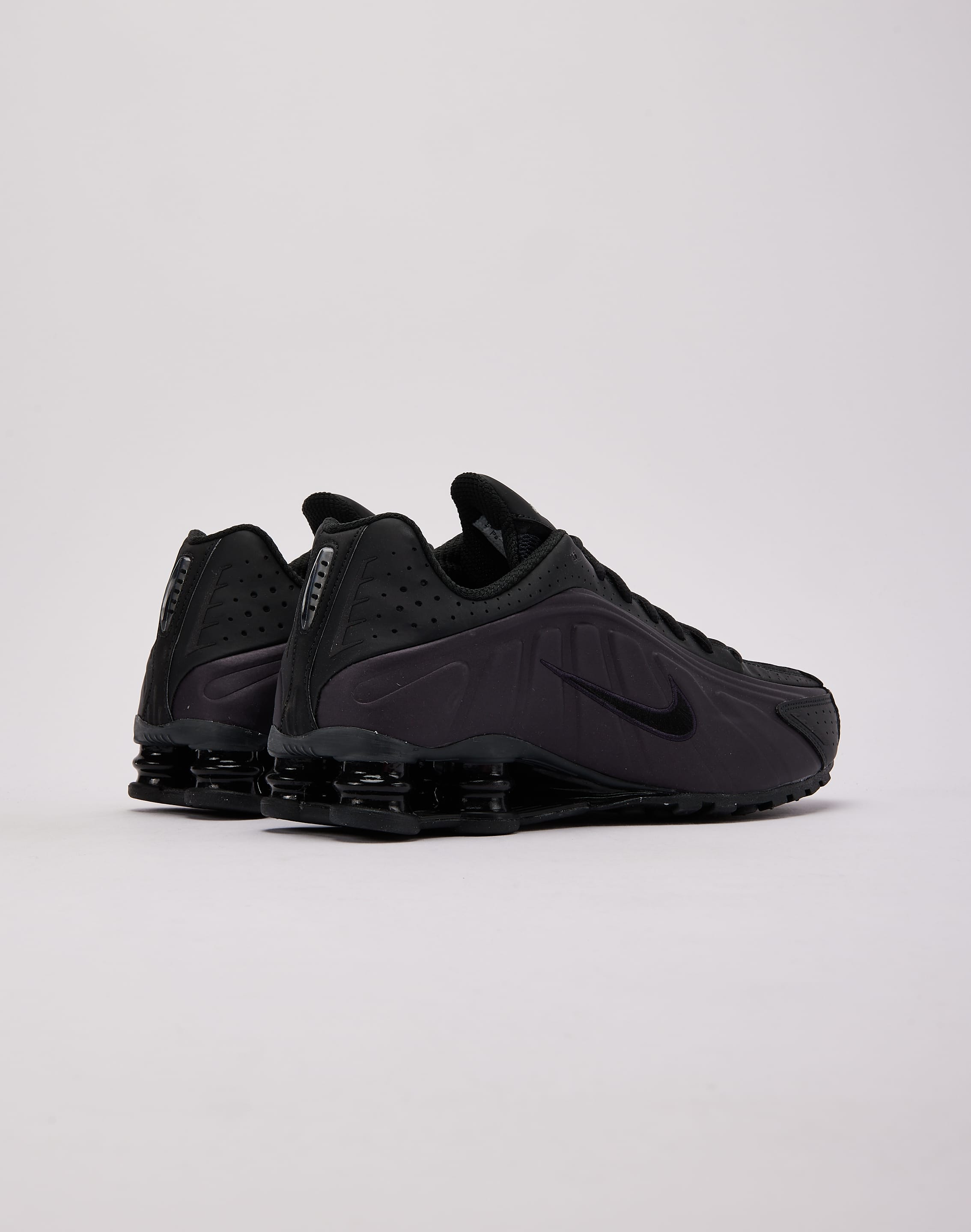 Nike Shox R4