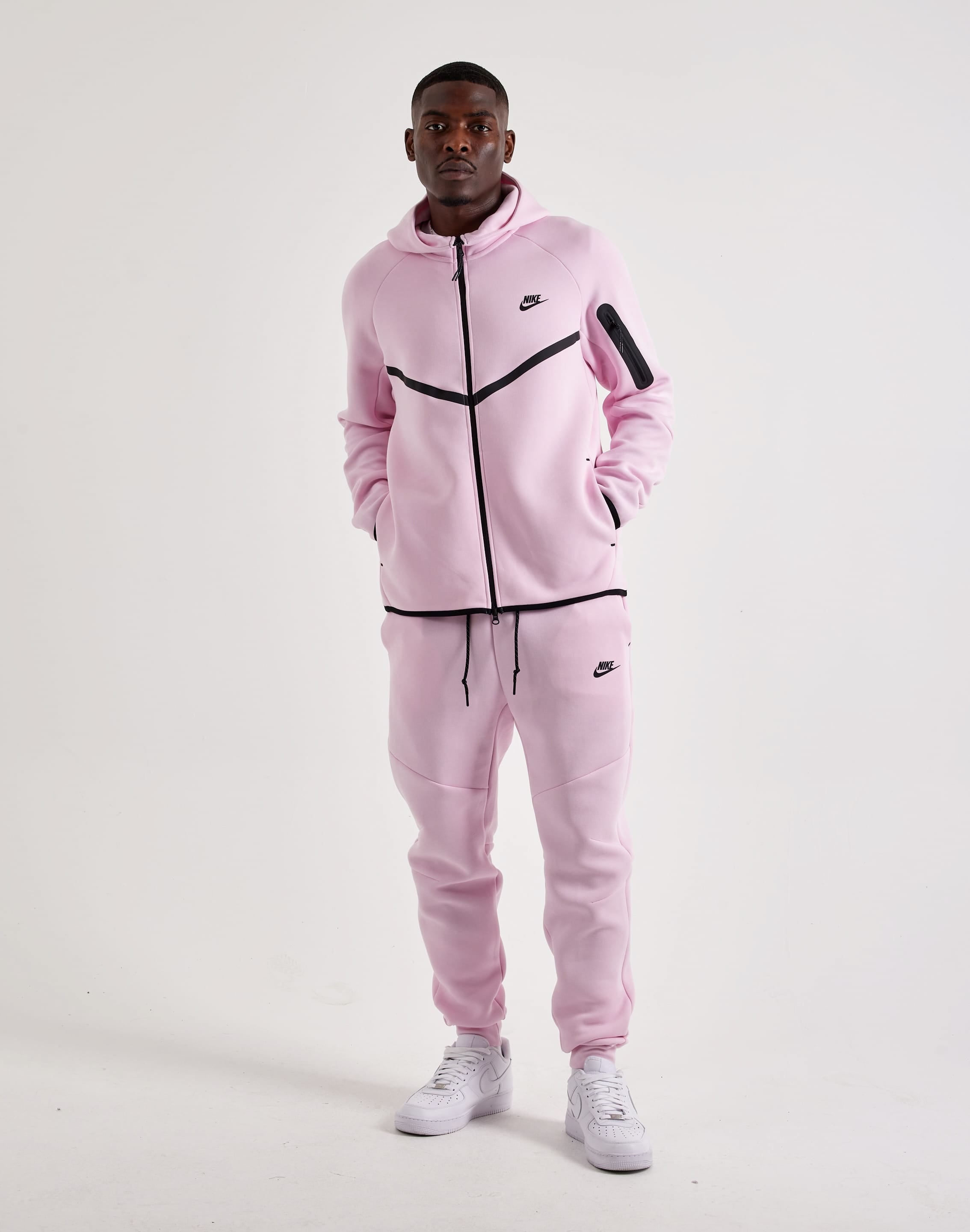ウォーキング・ランニングウェア Nike Tech Fleece Windrunner Nike Tech Fleece Windrunner Full-Zip Hoodie – DTLR