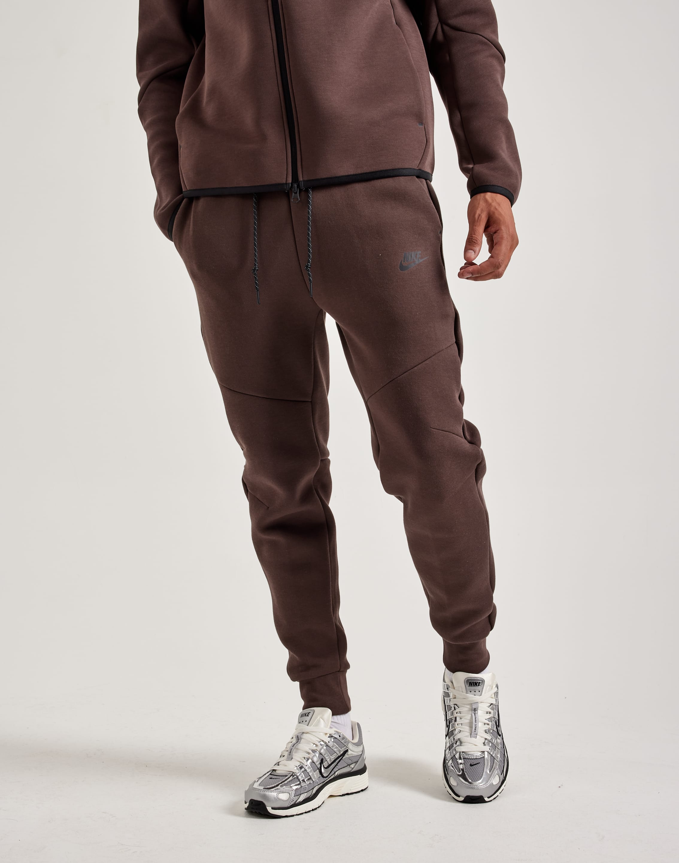 NIKE TECH FLEECE JOGGER atmos別注 Nike Tech Fleece Joggers – DTLR