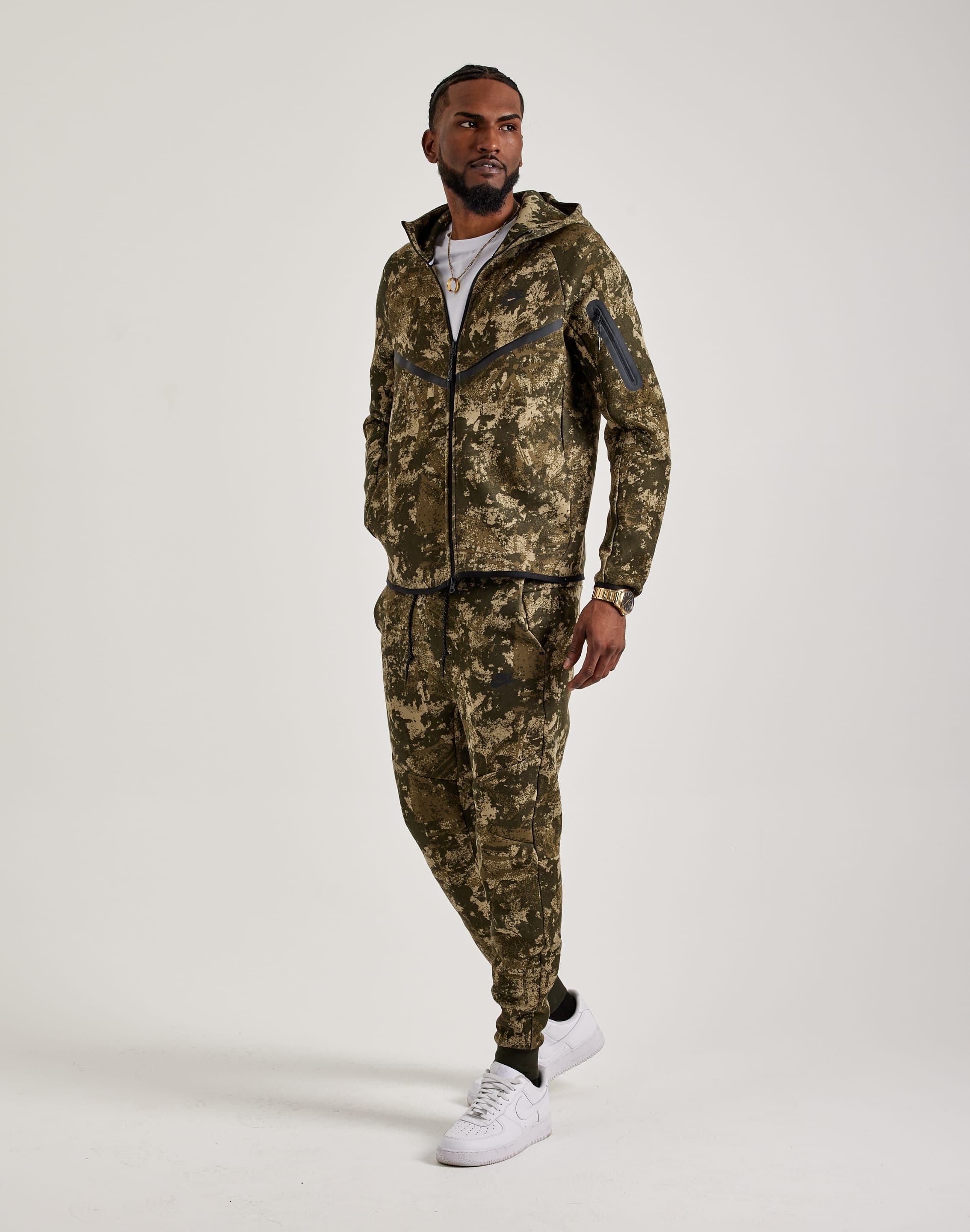 Nike Tech Fleece Windrunner Full-Zip Hoodie – DTLR