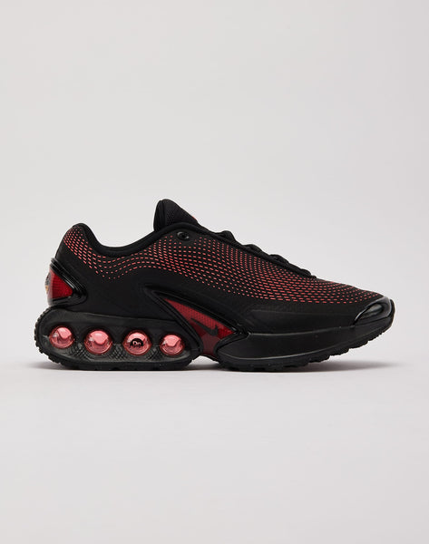 Nike Air Max DN Black / Red Mens Size 9 HV5235-002 New Authentic Nike Air Max DN Essential Men main image 3