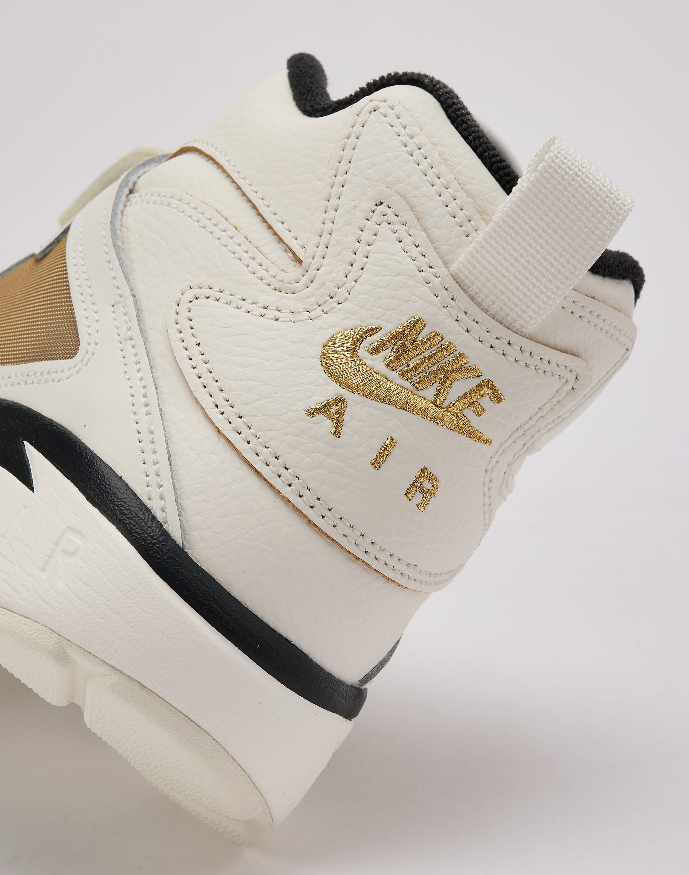 Nike Air Diamond Turf 'Must Be the Money'