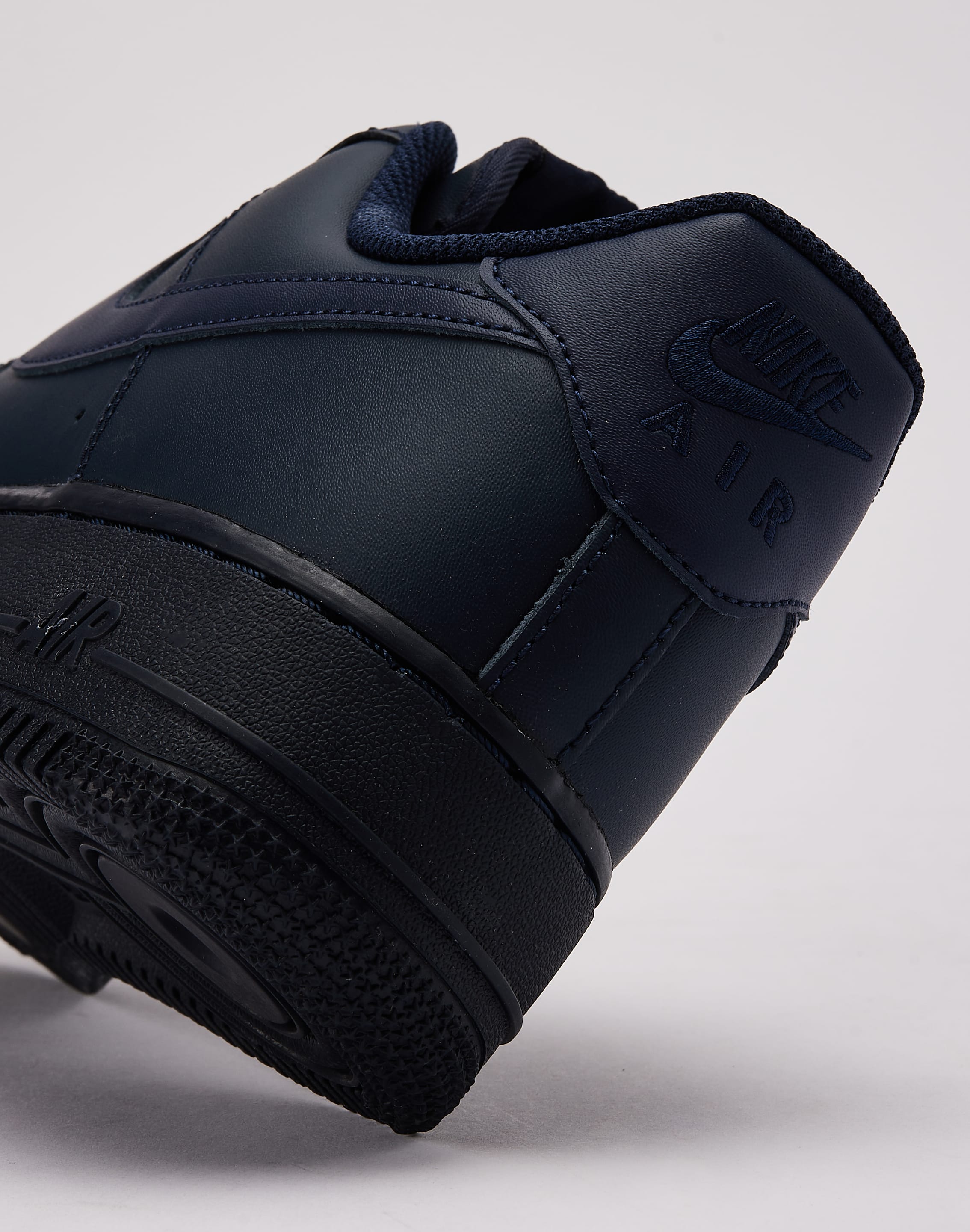 Photo of Nike Air Force 1 Low '07