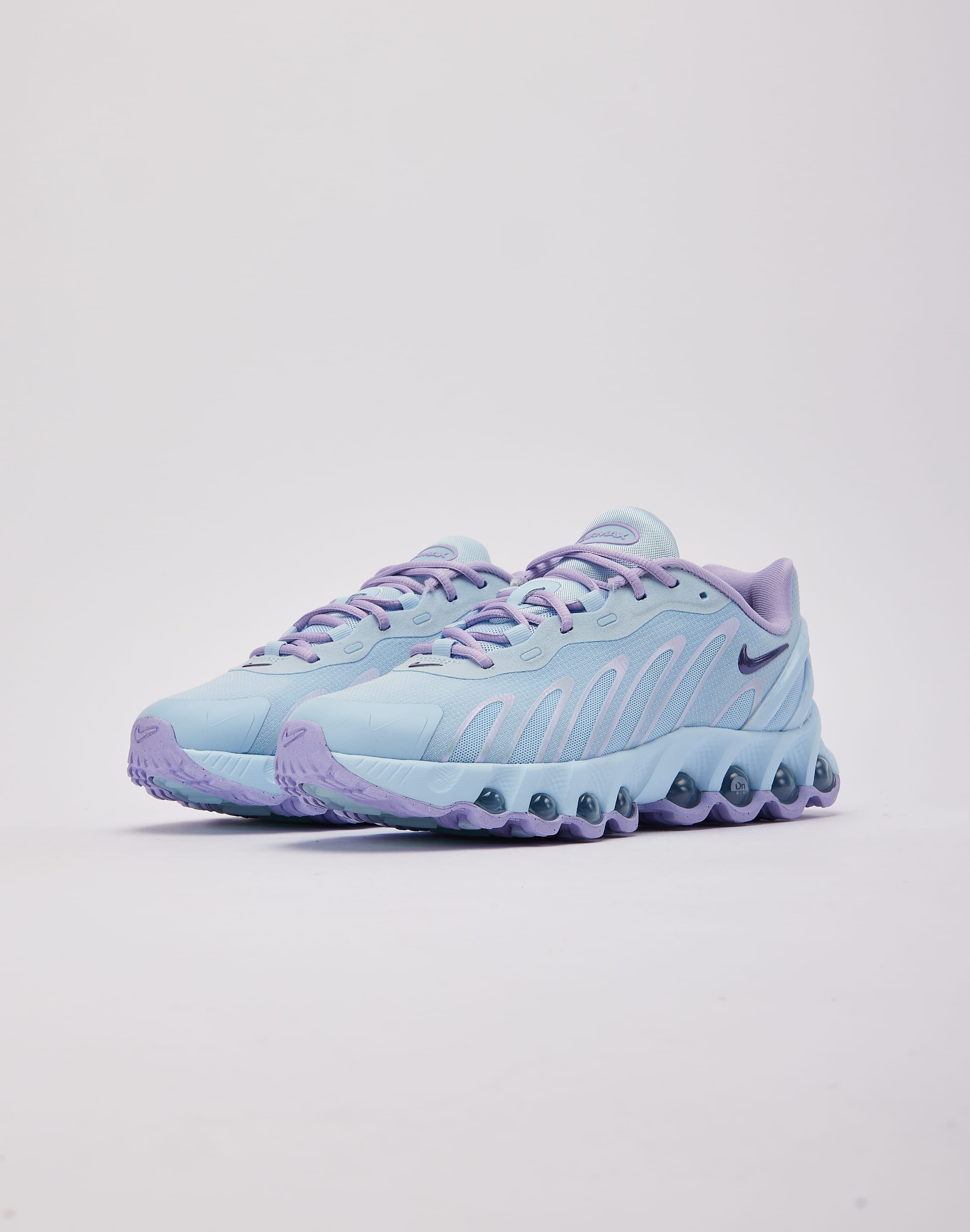 Photo of Nike Air Max Dn8 Grade-School
