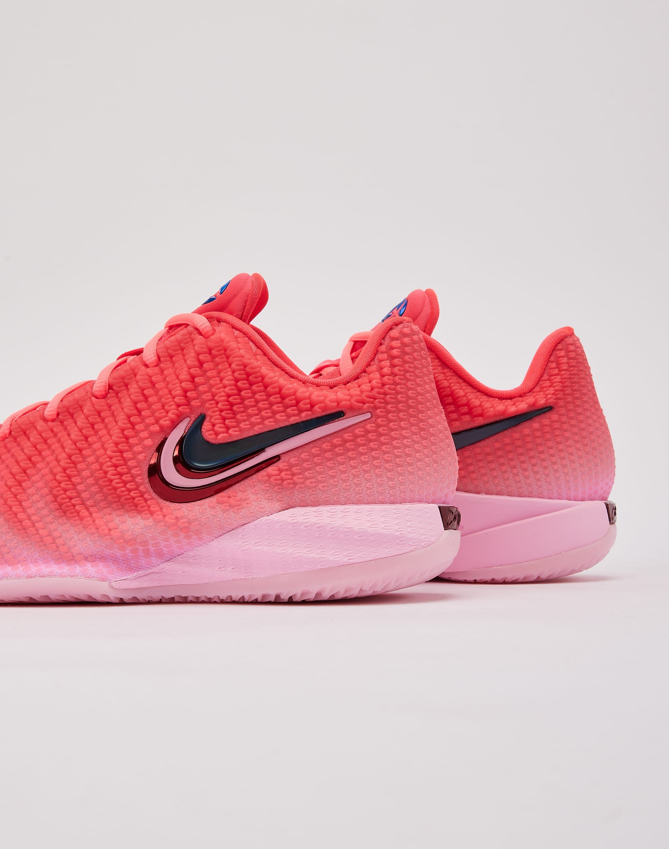 Photo of Nike Caitlin 1 'Hot Punch'