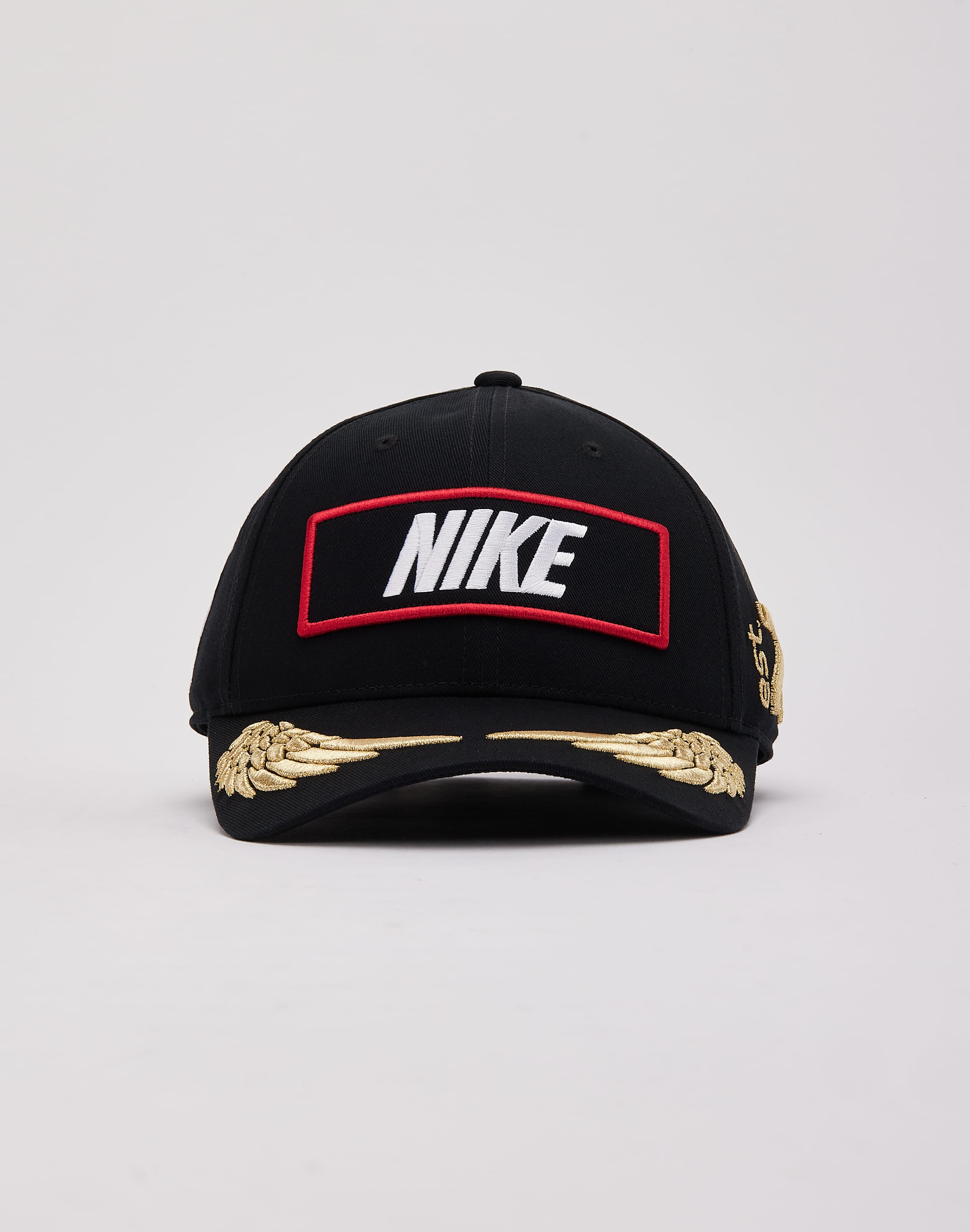 Photo of Nike Club Structured Racing Hat