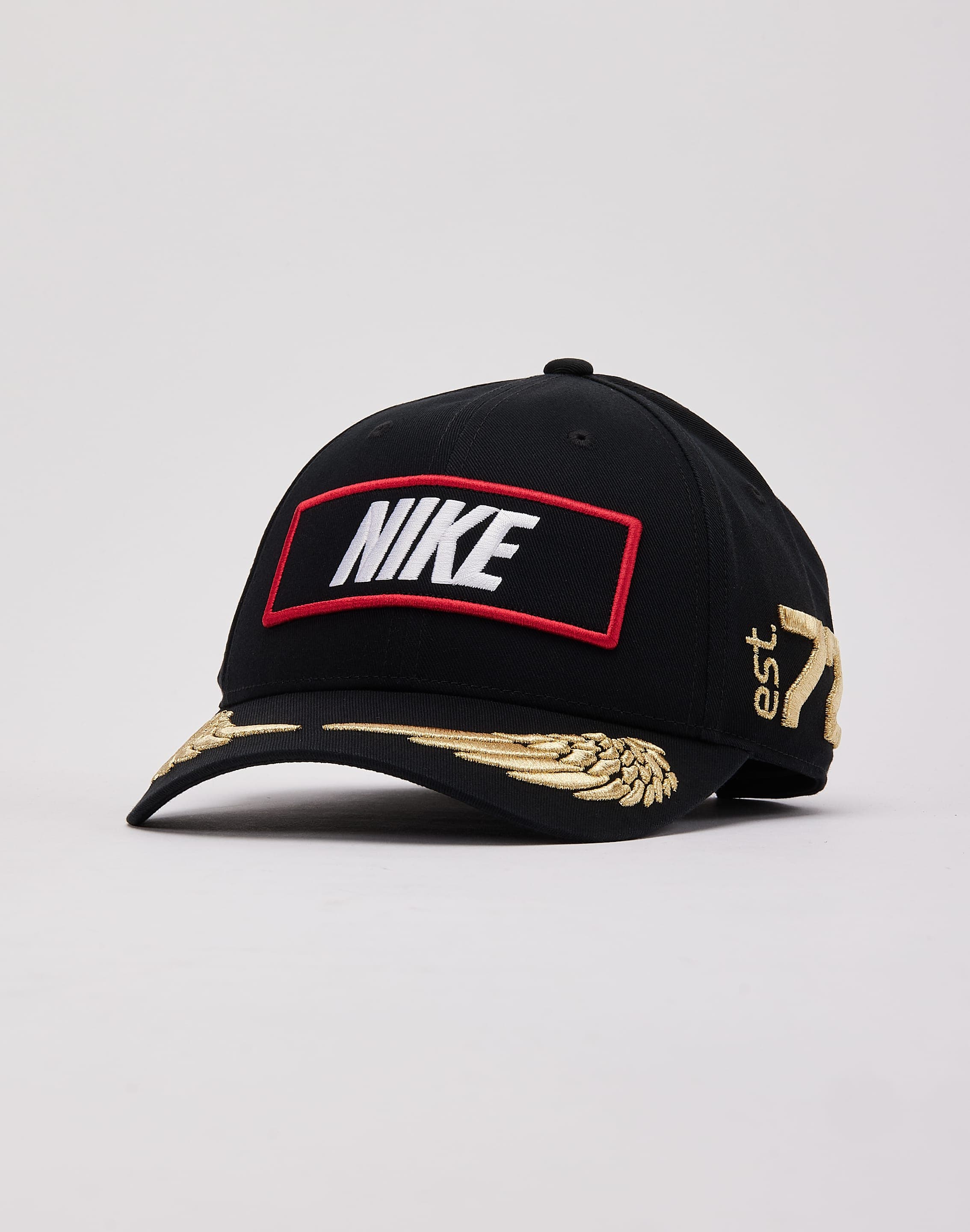 Photo of Nike Club Structured Racing Hat