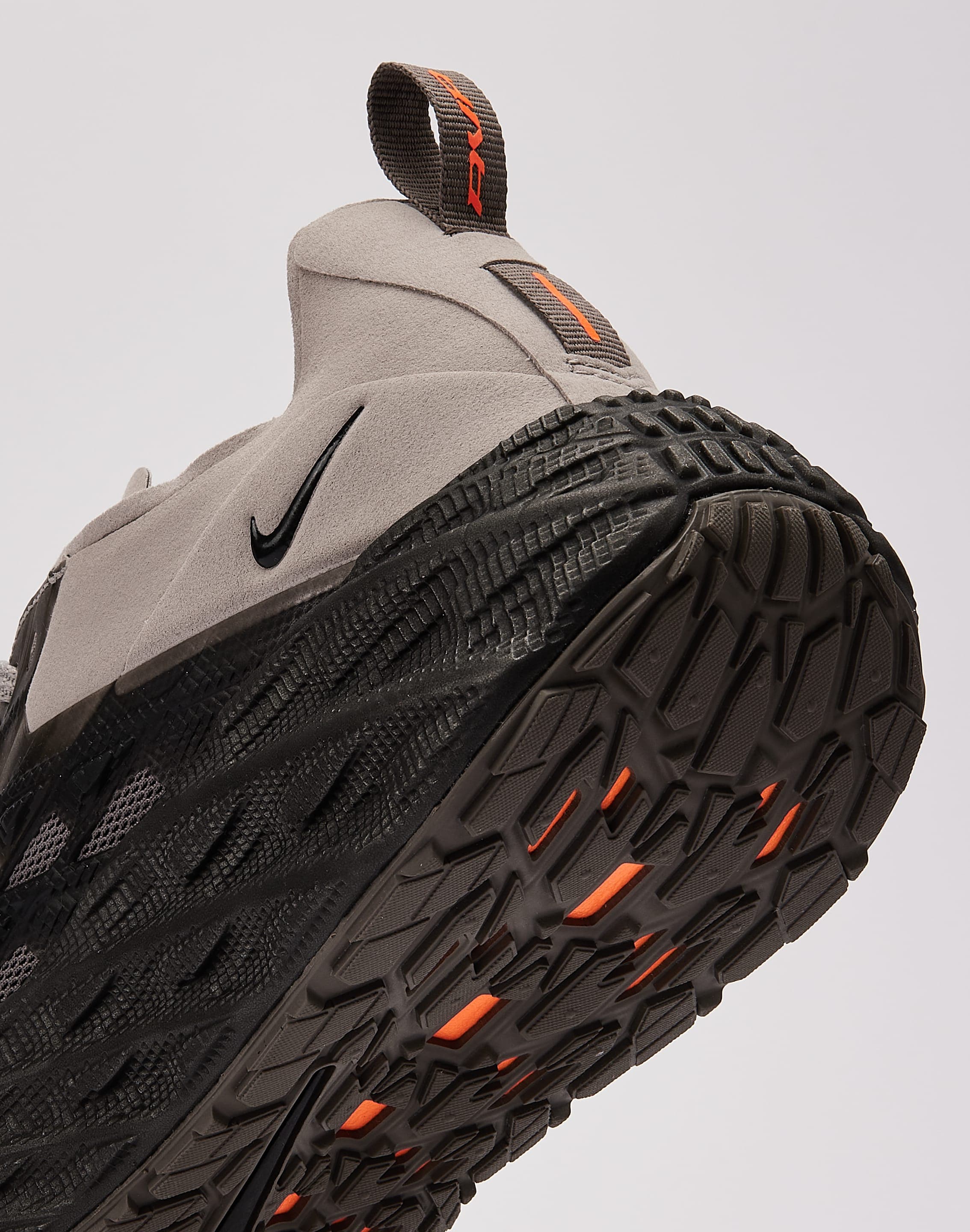 Photo of Nike Ava Edge