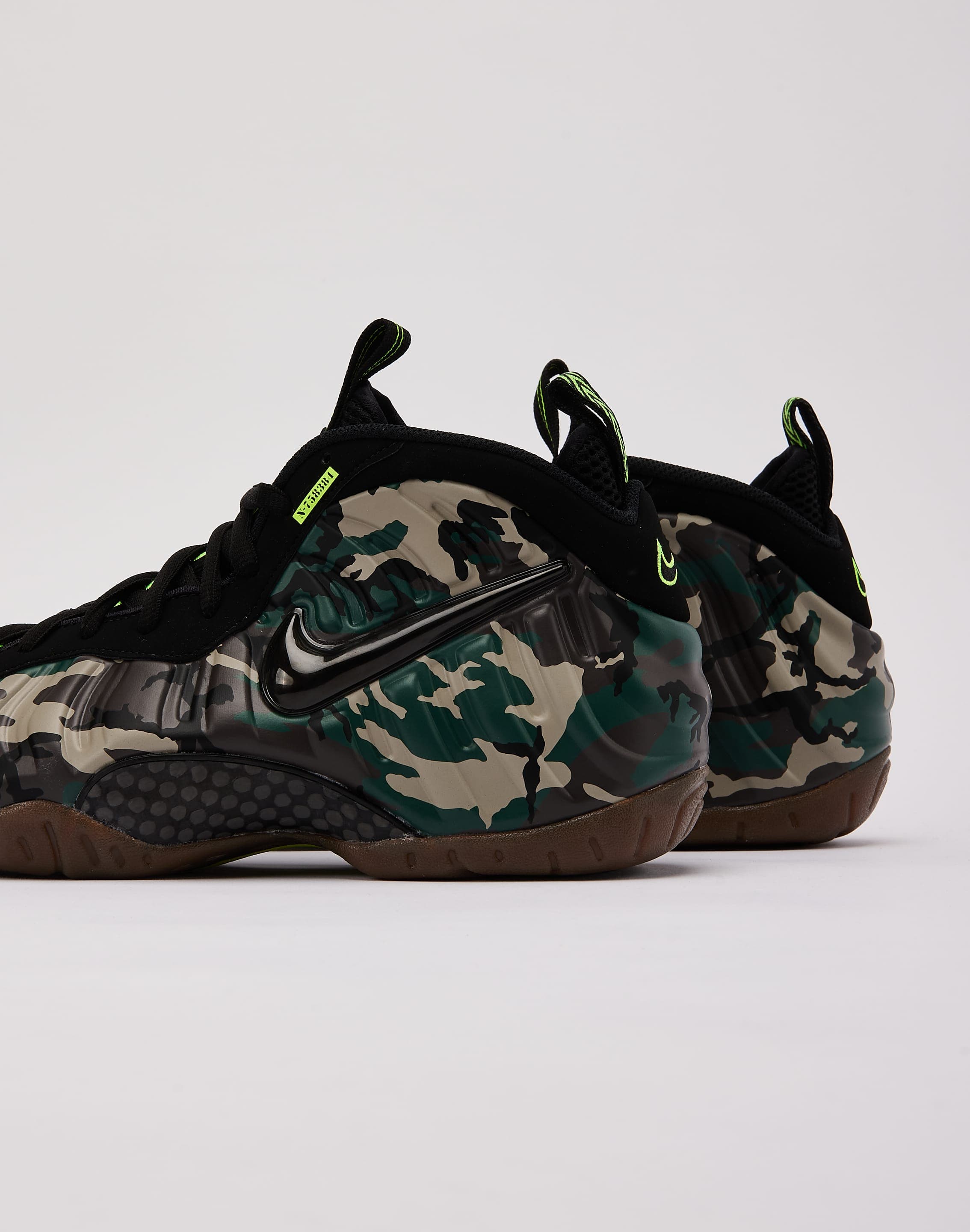 Photo of Nike  Foamposite Pro PRM 'Green Camo'