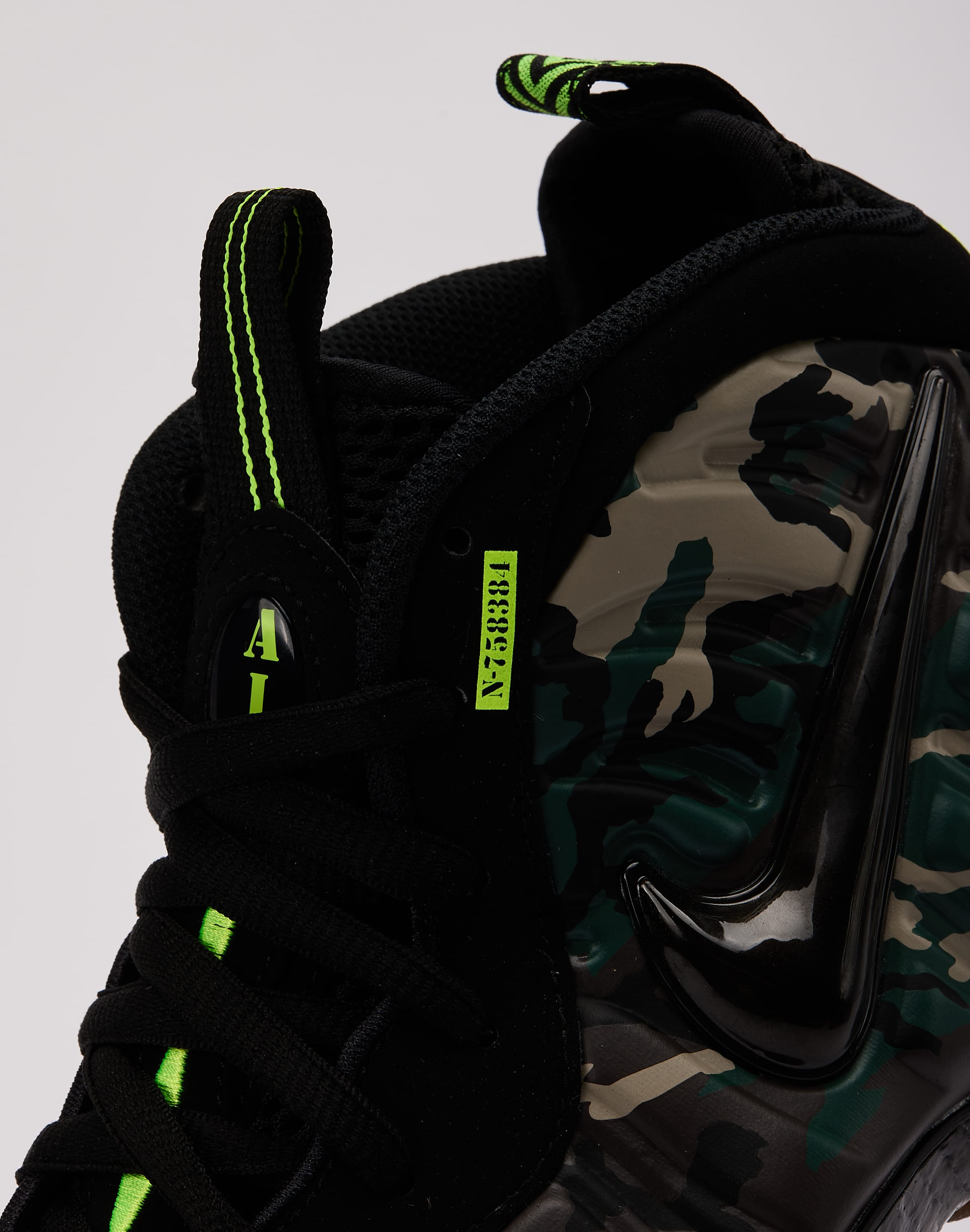 Photo of Nike  Foamposite Pro PRM 'Green Camo'