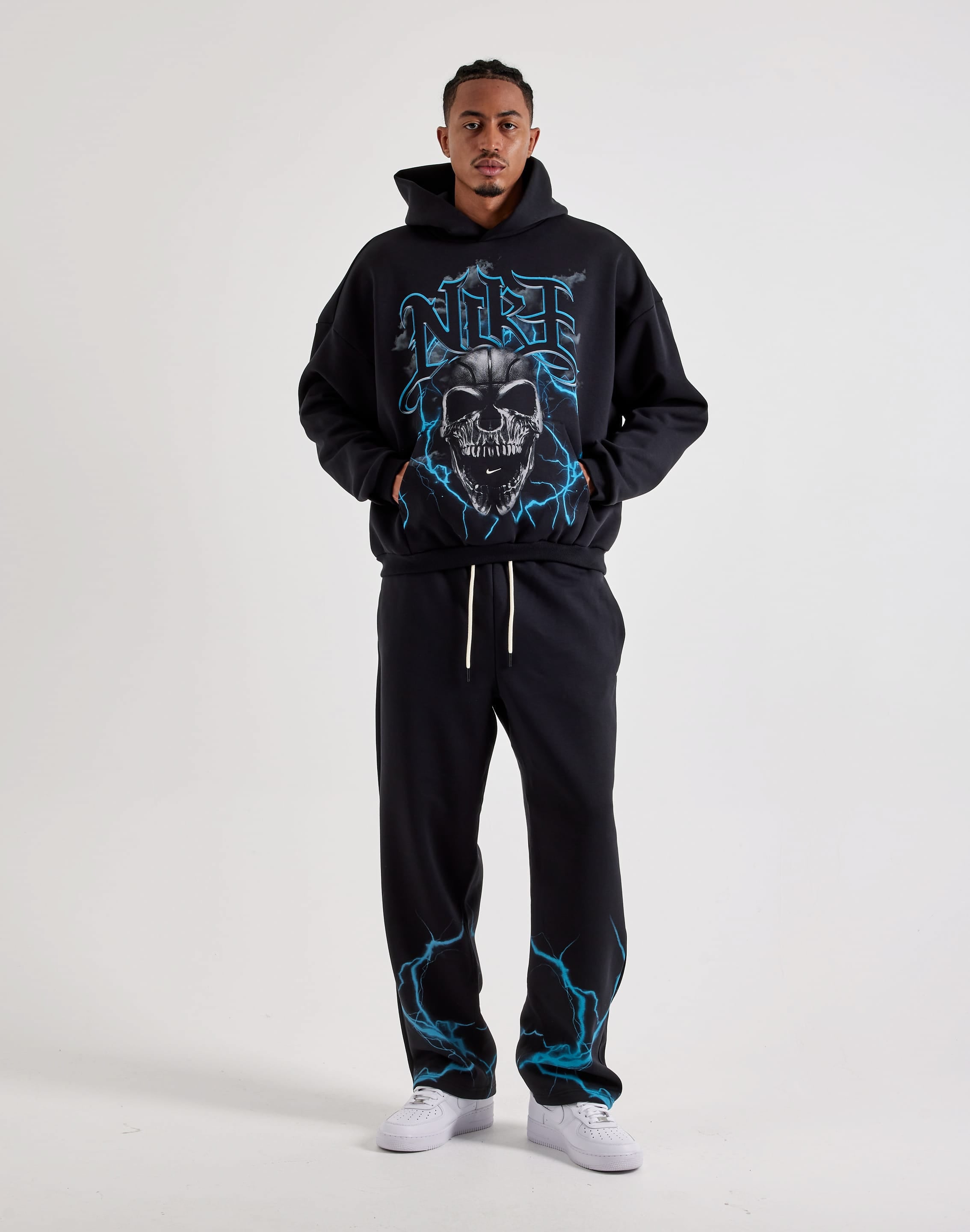 Photo of Nike Brushed Basketball Fleece Pants