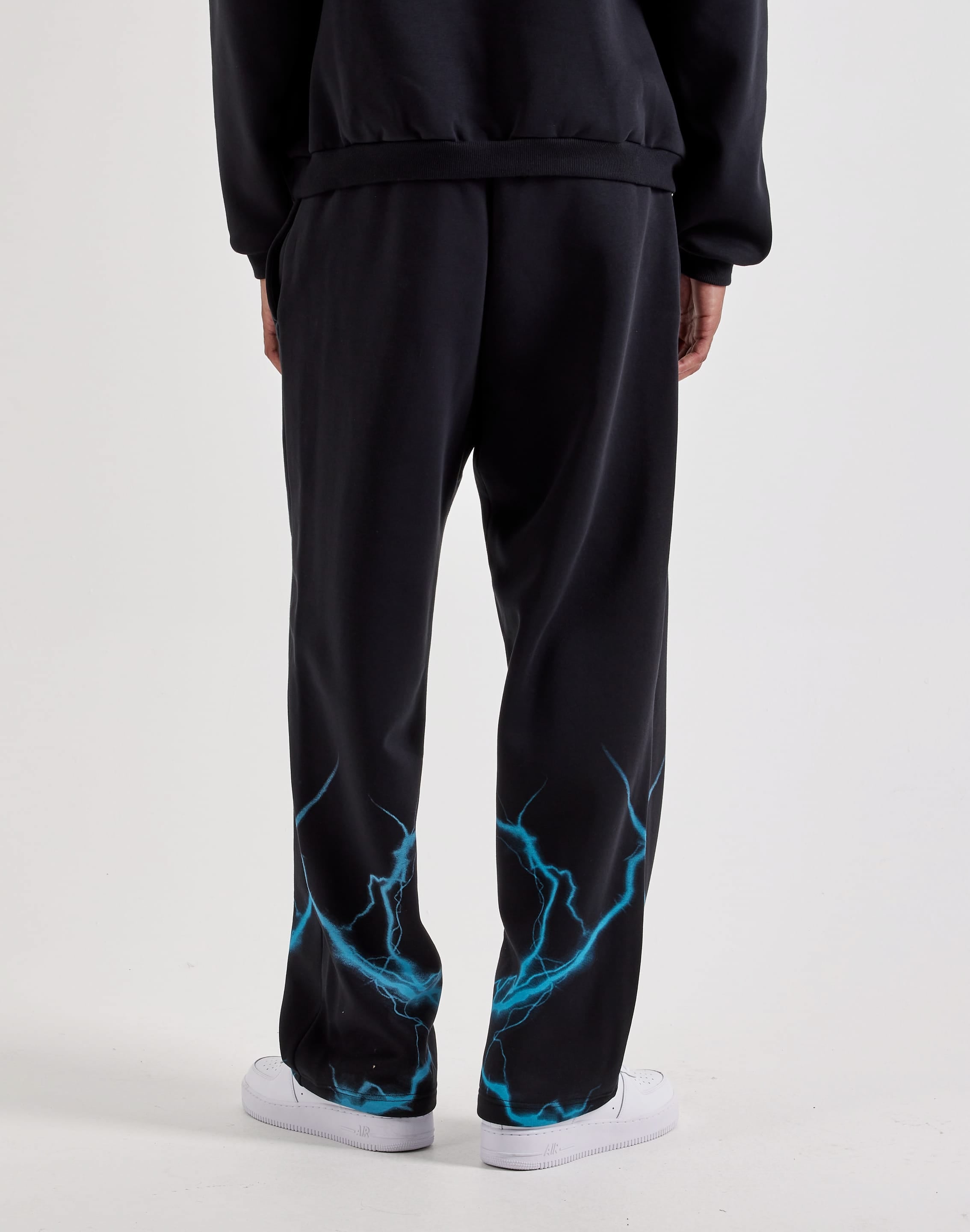 Photo of Nike Brushed Basketball Fleece Pants