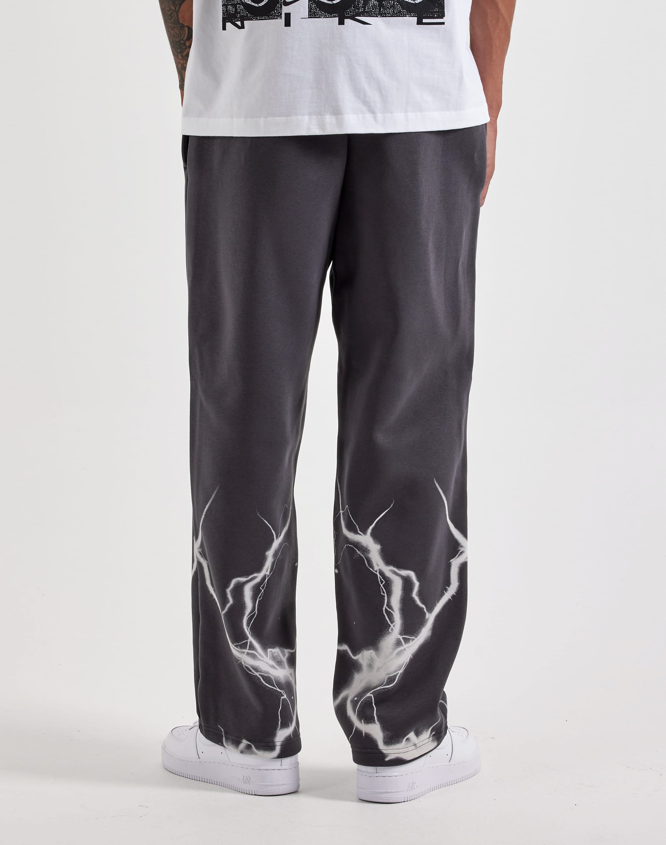 Photo of Nike Brushed Basketball Fleece Pants