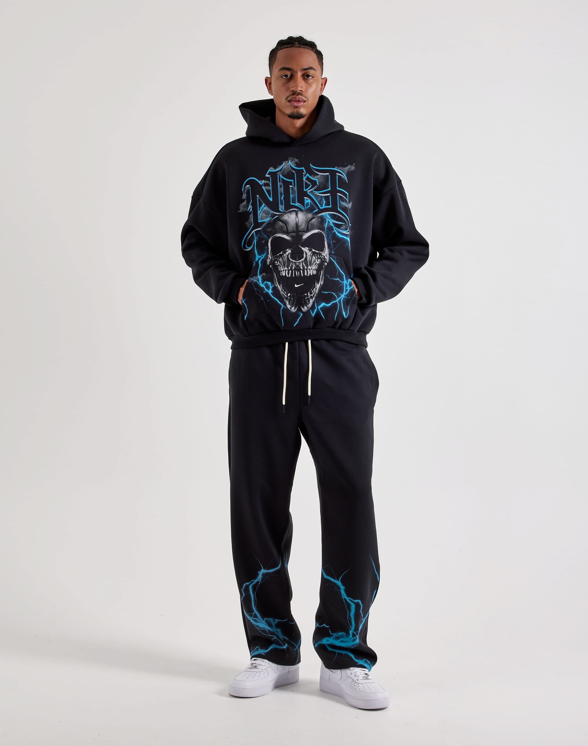 Photo of Nike Brushed Pullover Fleece Basketball Hoodie