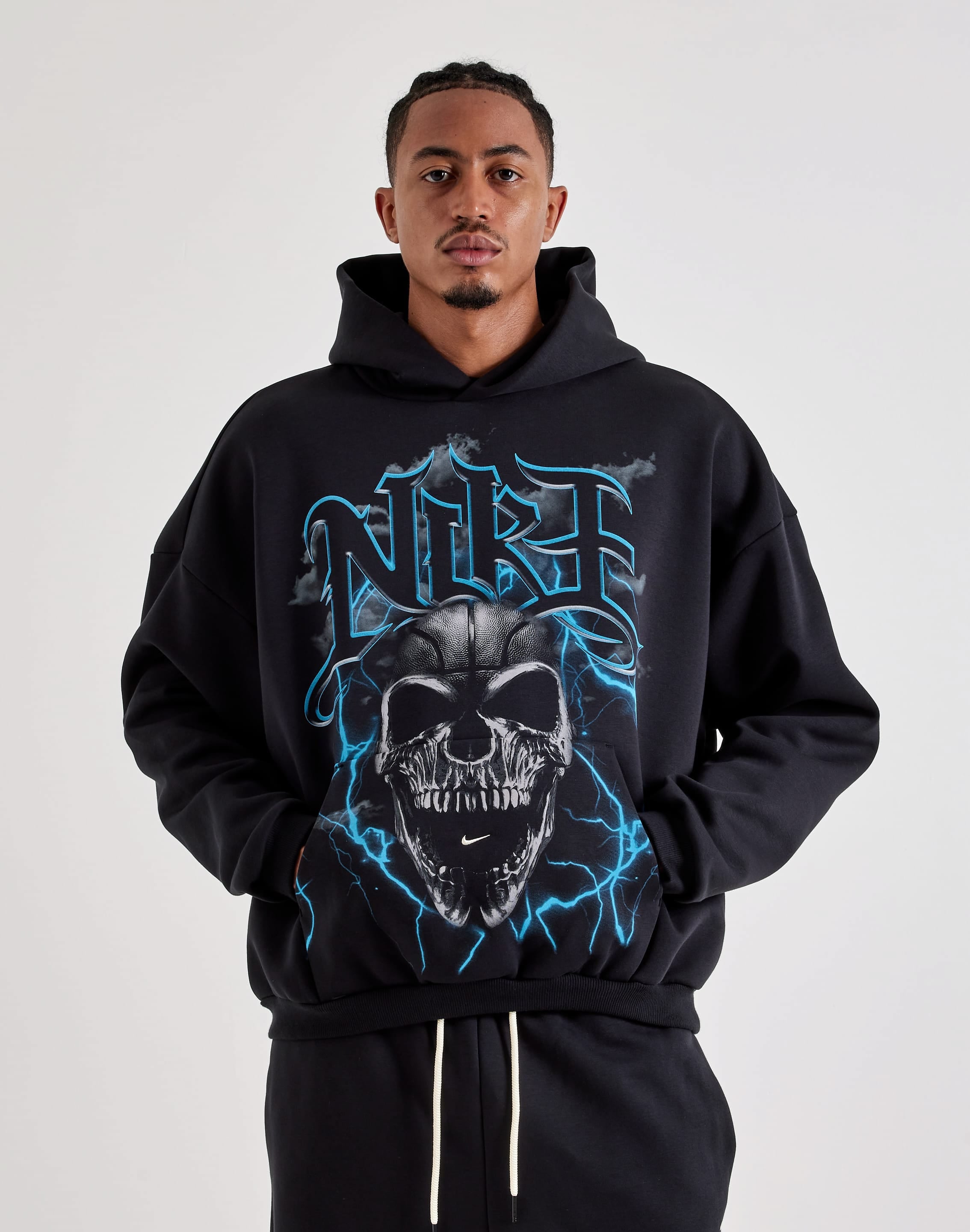 Photo of Nike Brushed Pullover Fleece Basketball Hoodie