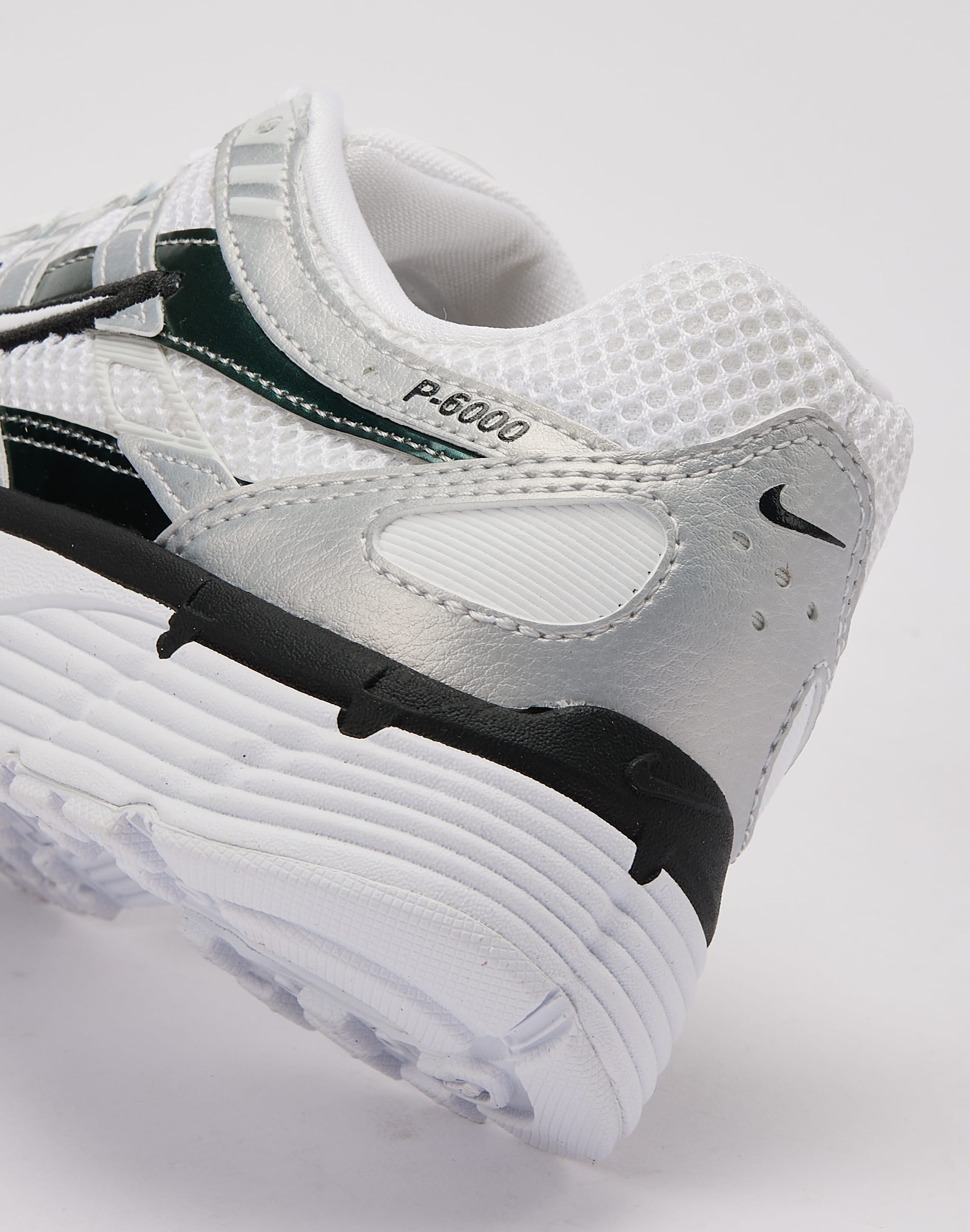 Photo of Nike P-6000