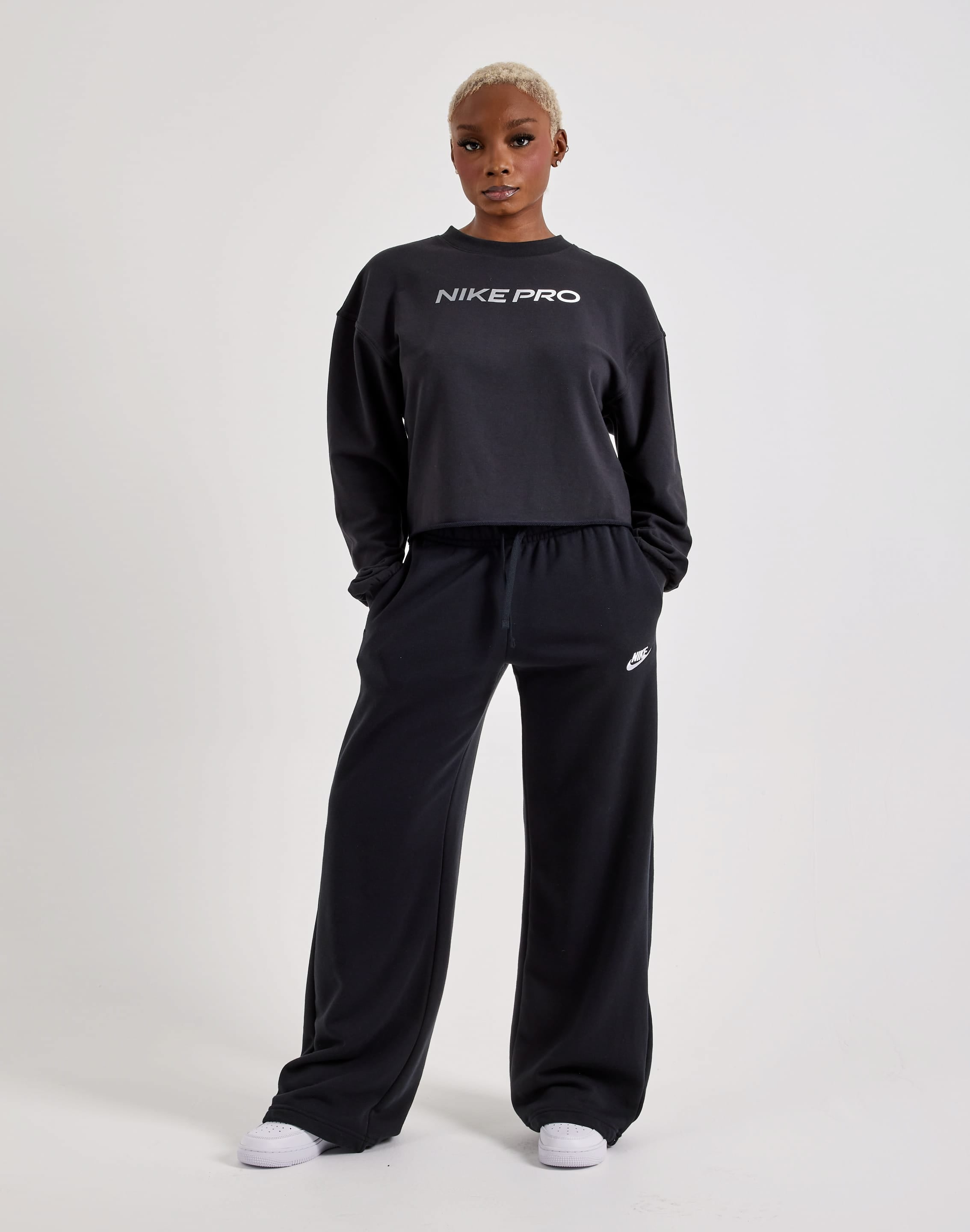 Photo of Nike Pro Dri-FIT French Terry Long-Sleeve Top