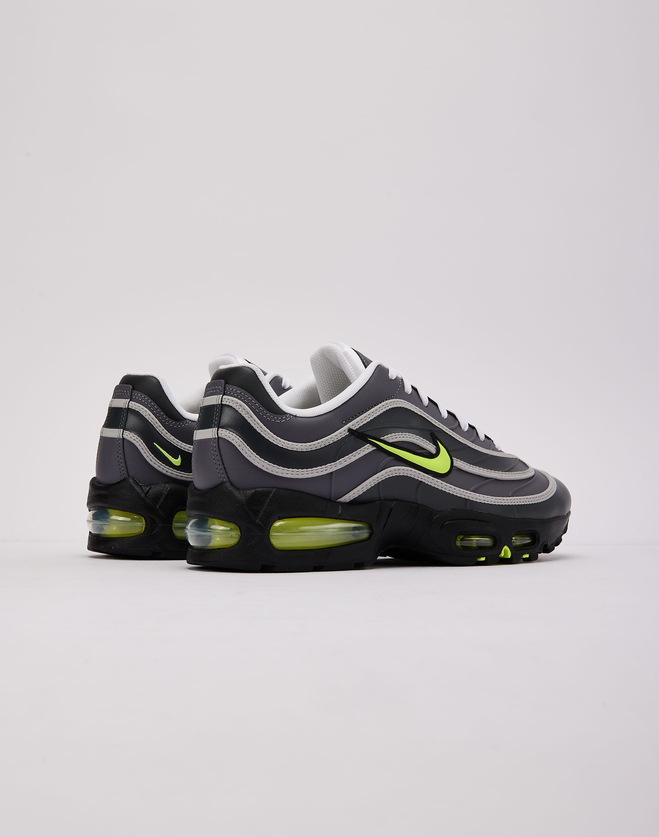 Photo of Nike Air Max Joga Bonito