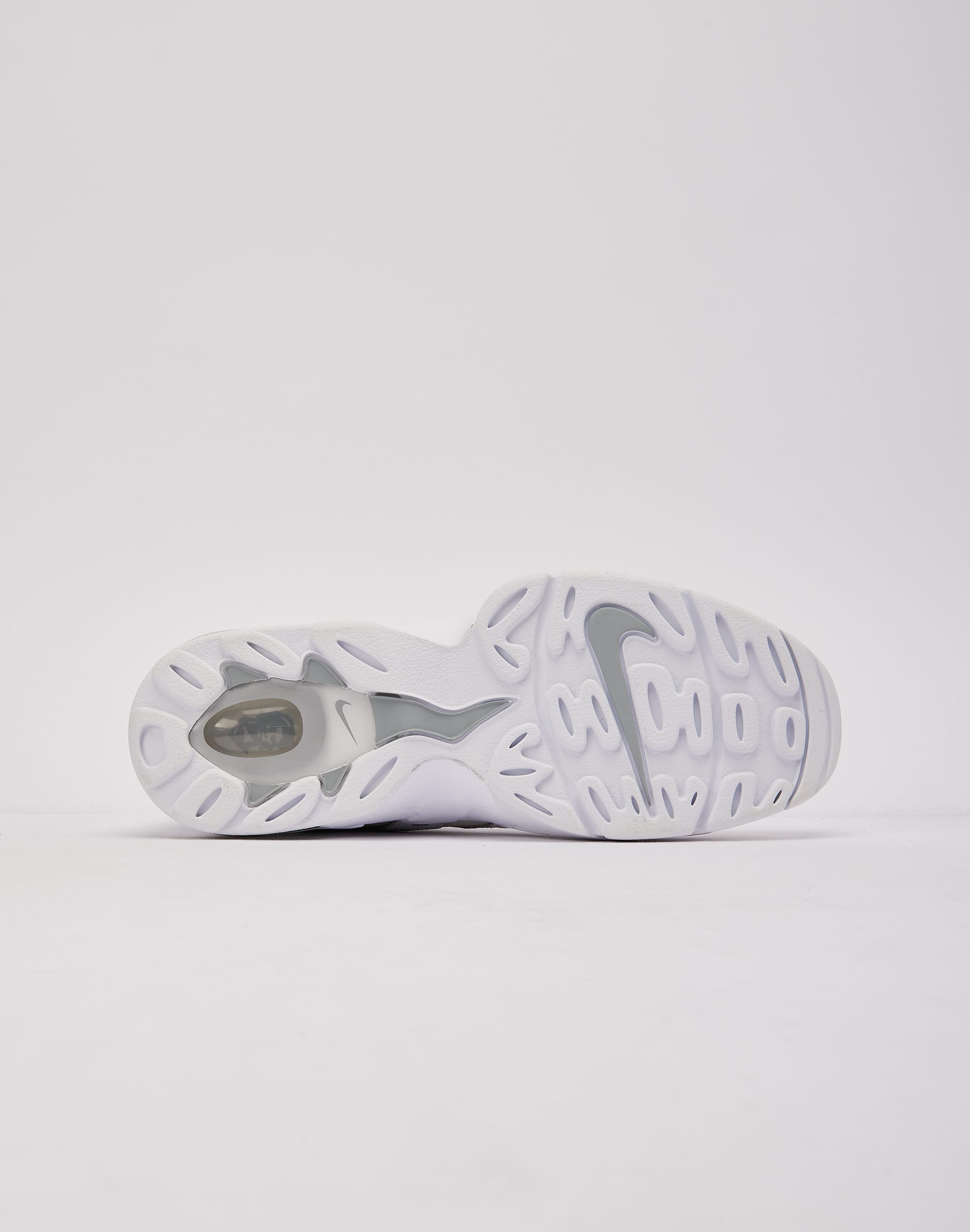 Photo of Nike Air DT Max '96 Low