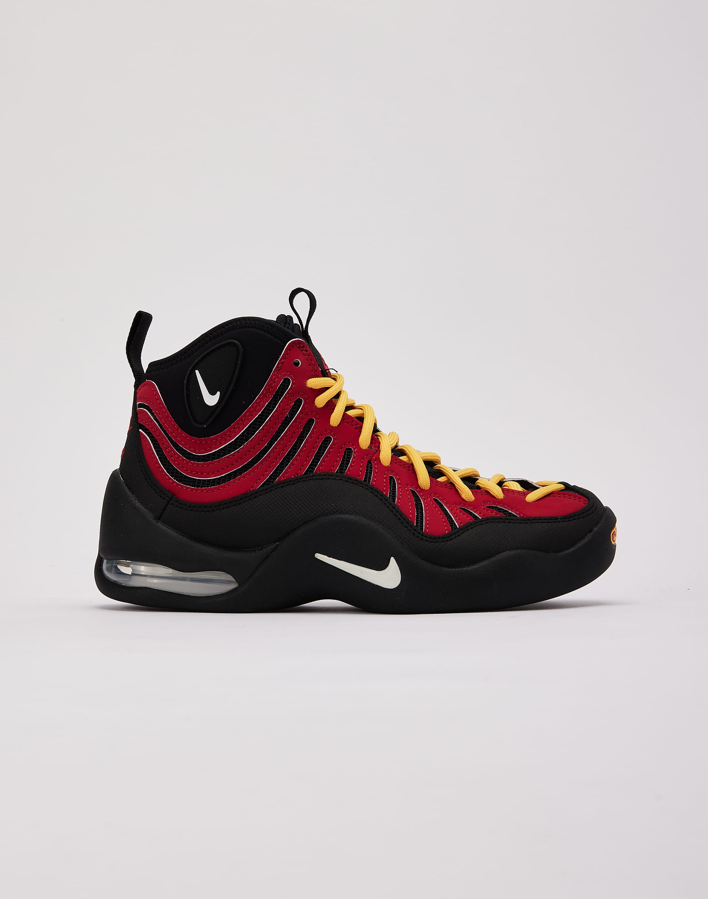 Photo of Nike Air Bakin SP 'Black and Varsity Red' Grade-School