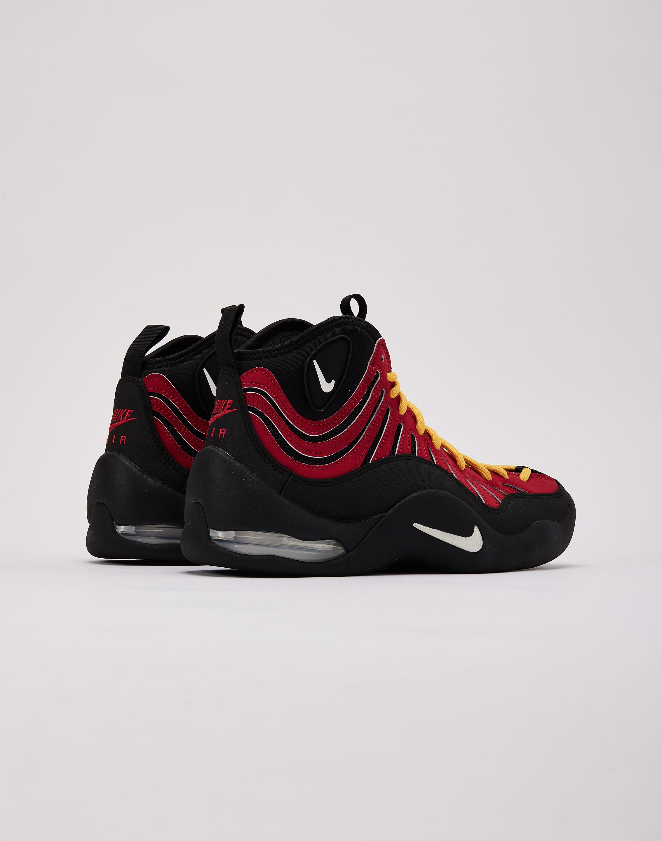 Photo of Nike Air Bakin SP 'Black and Varsity Red' Grade-School