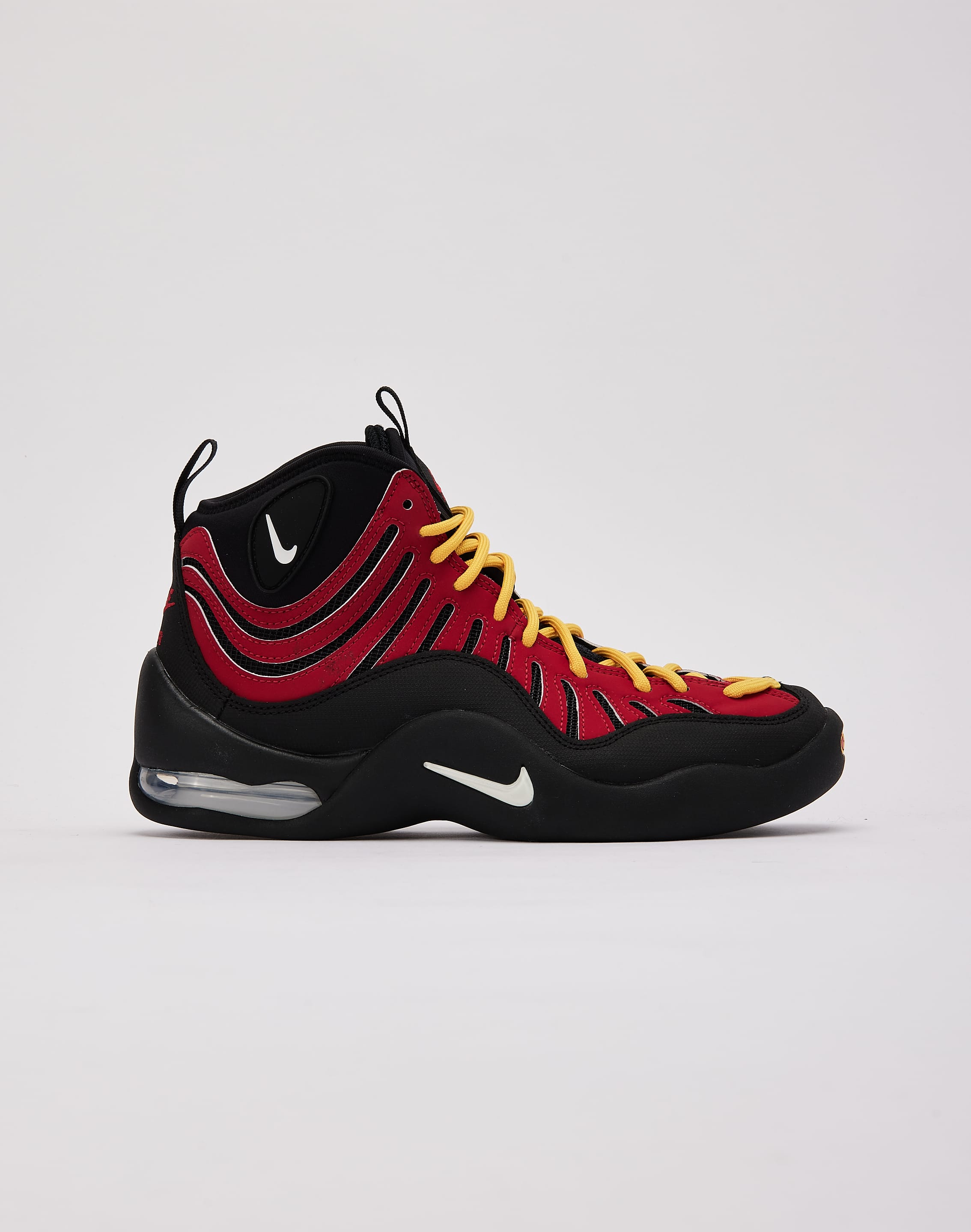 Photo of Nike Air Bakin SP 'Black and Varsity Red'
