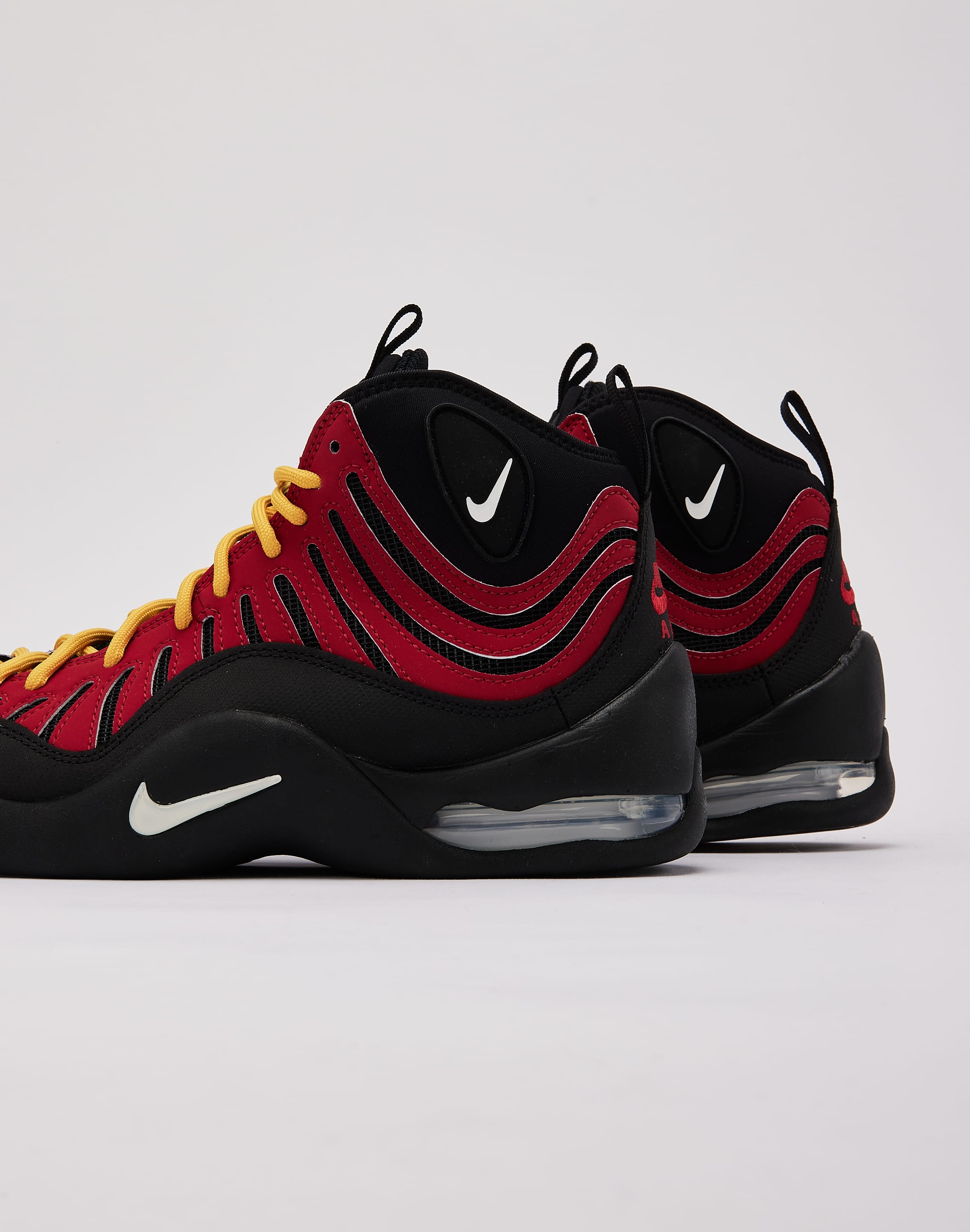 Photo of Nike Air Bakin SP 'Black and Varsity Red'