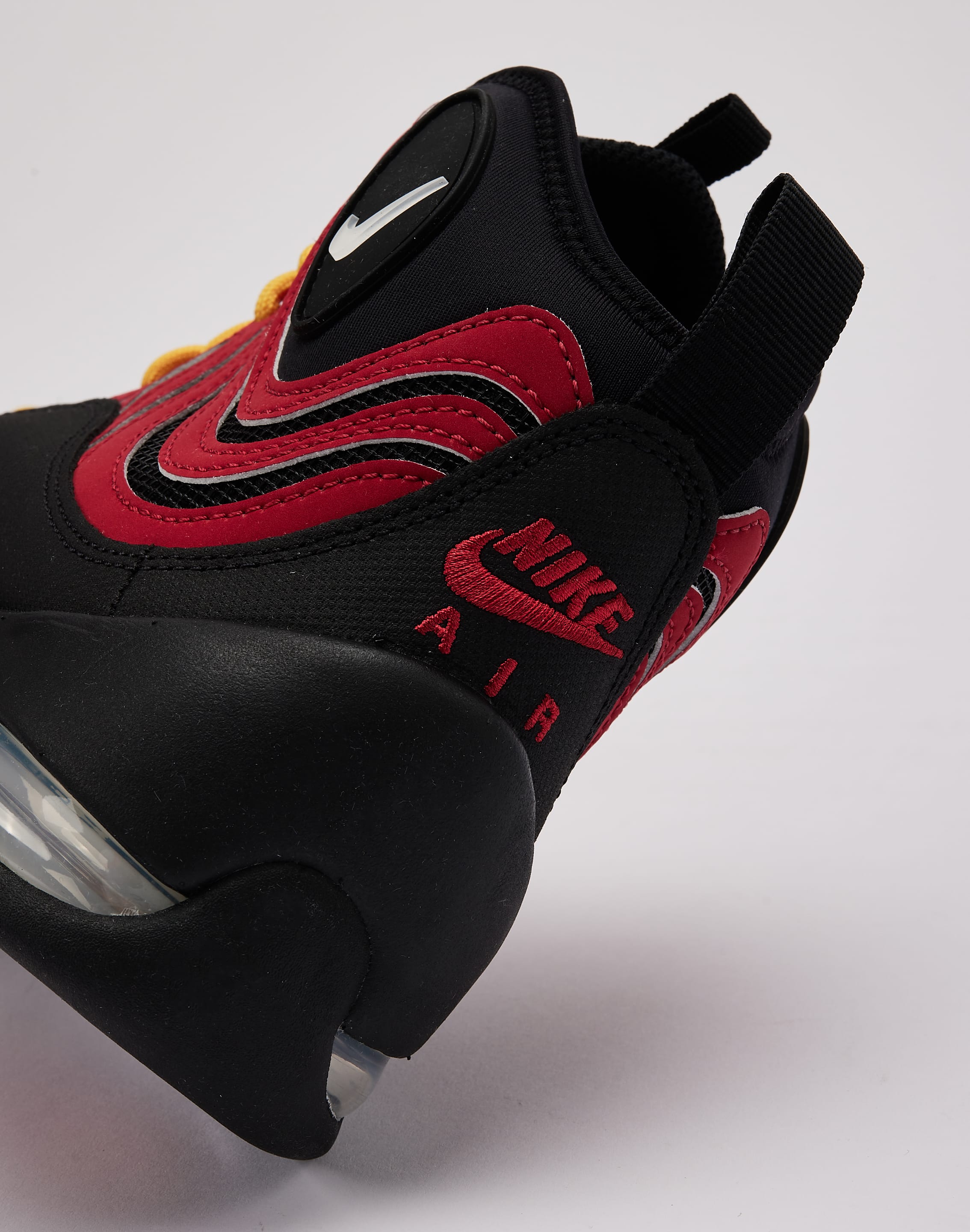 Photo of Nike Air Bakin SP 'Black and Varsity Red'
