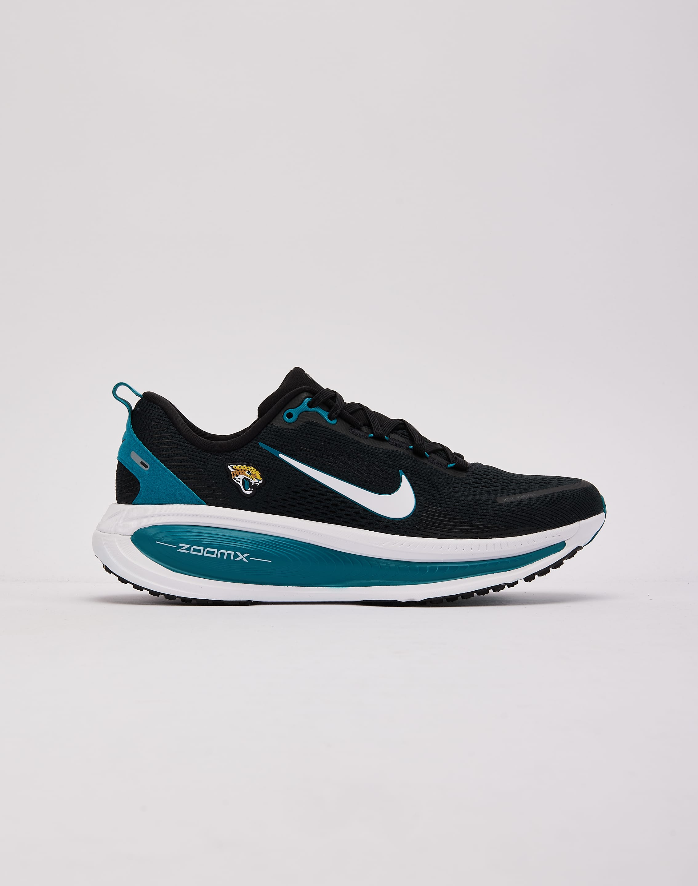 Photo of Nike Vomero 18 'Jacksonville Jaguars'