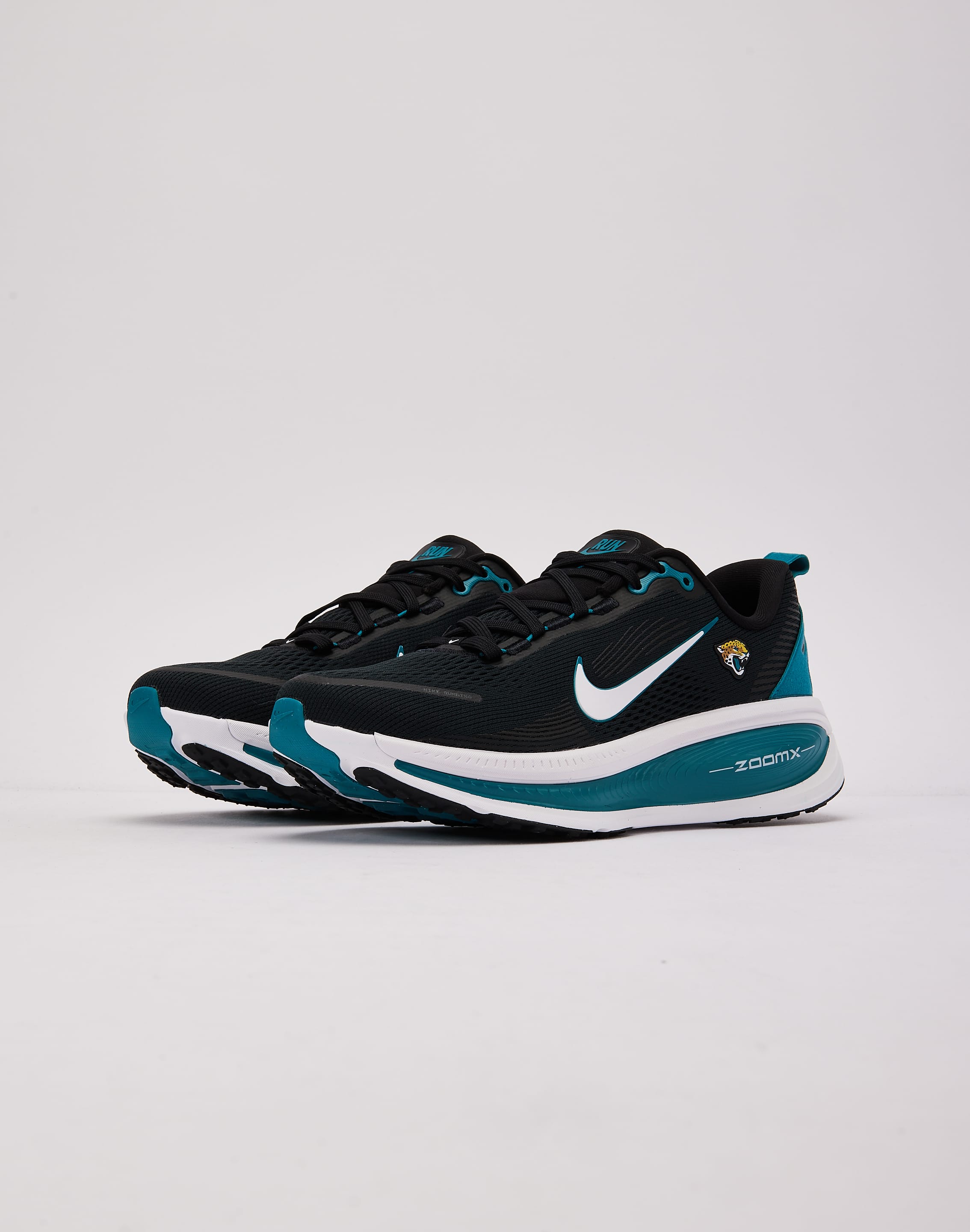 Photo of Nike Vomero 18 'Jacksonville Jaguars'