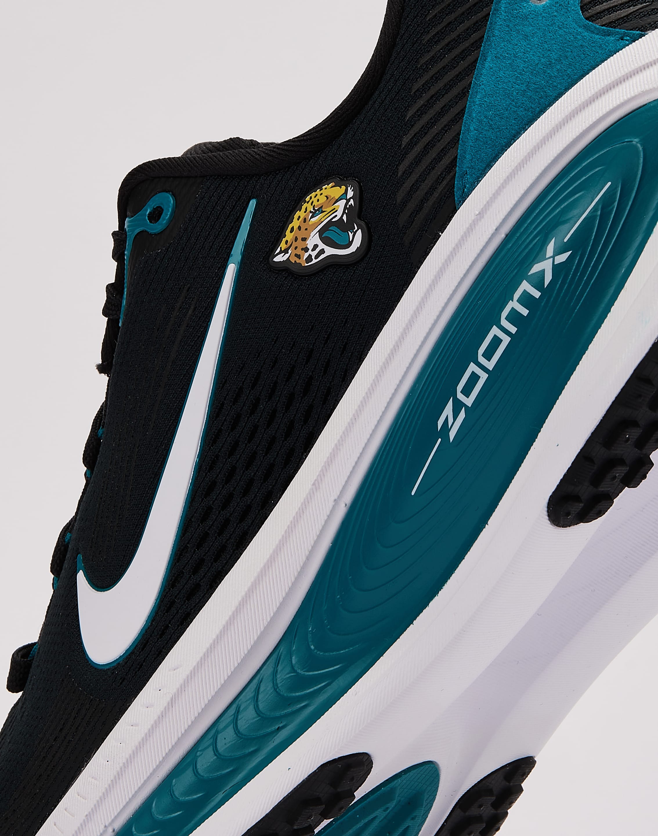 Photo of Nike Vomero 18 'Jacksonville Jaguars'