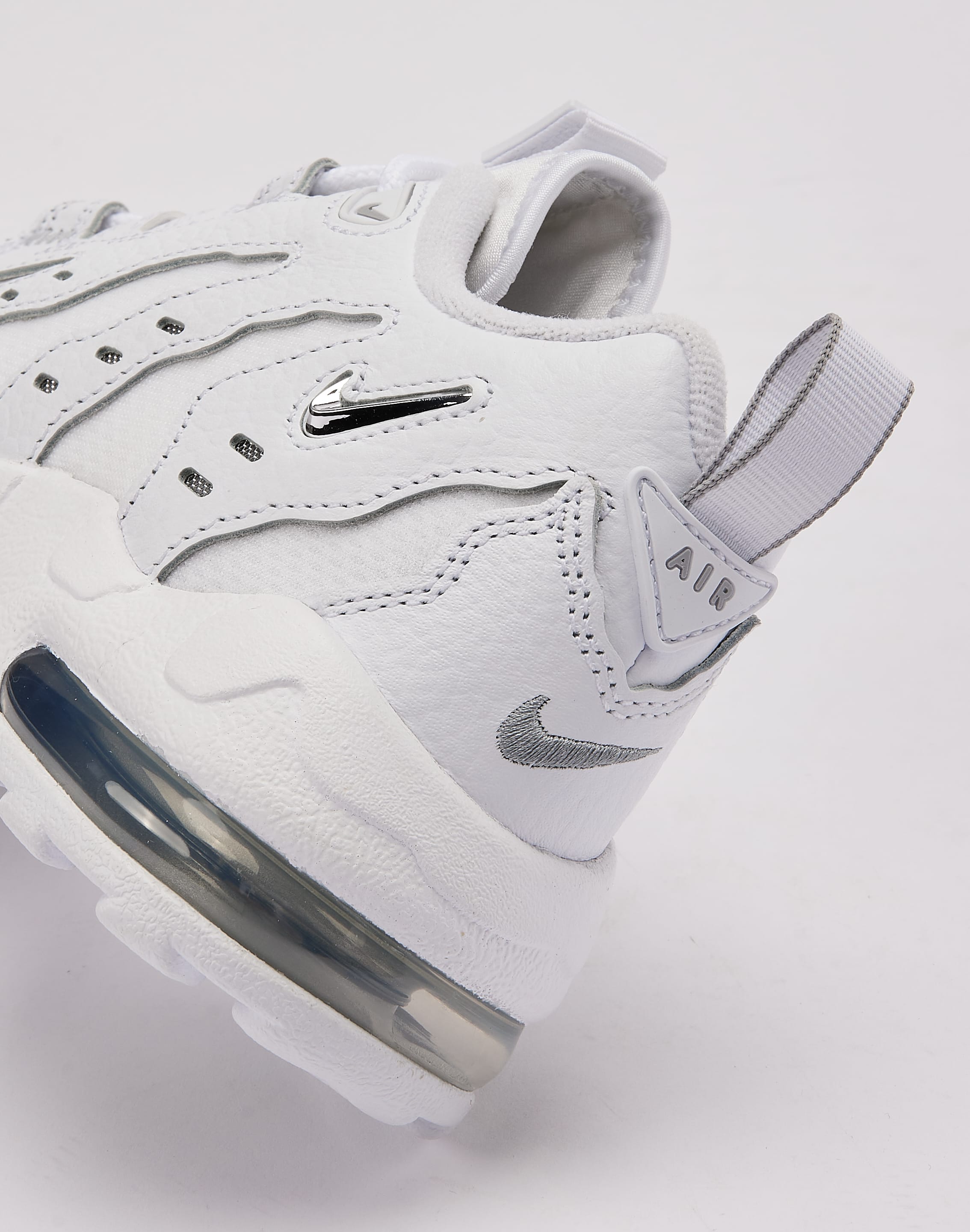 Photo of Nike Air DT Max '96 Low Grade-School