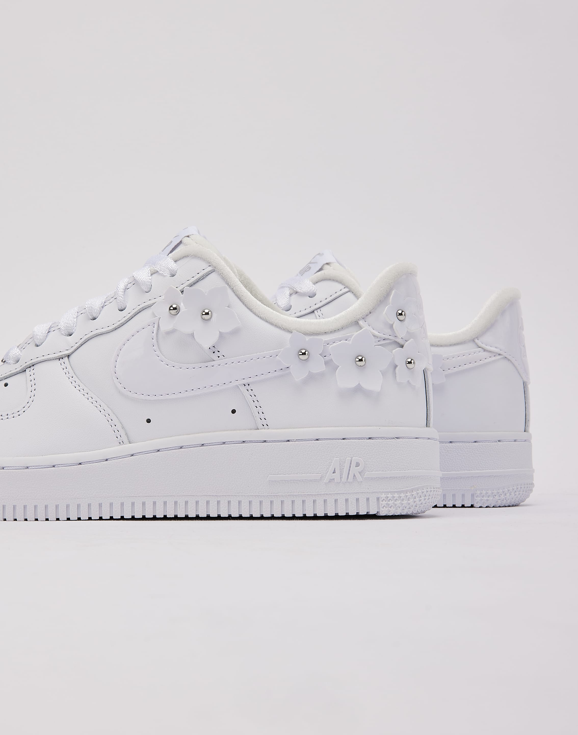 Photo of Nike Air Force 1 Low '07 'Florette'