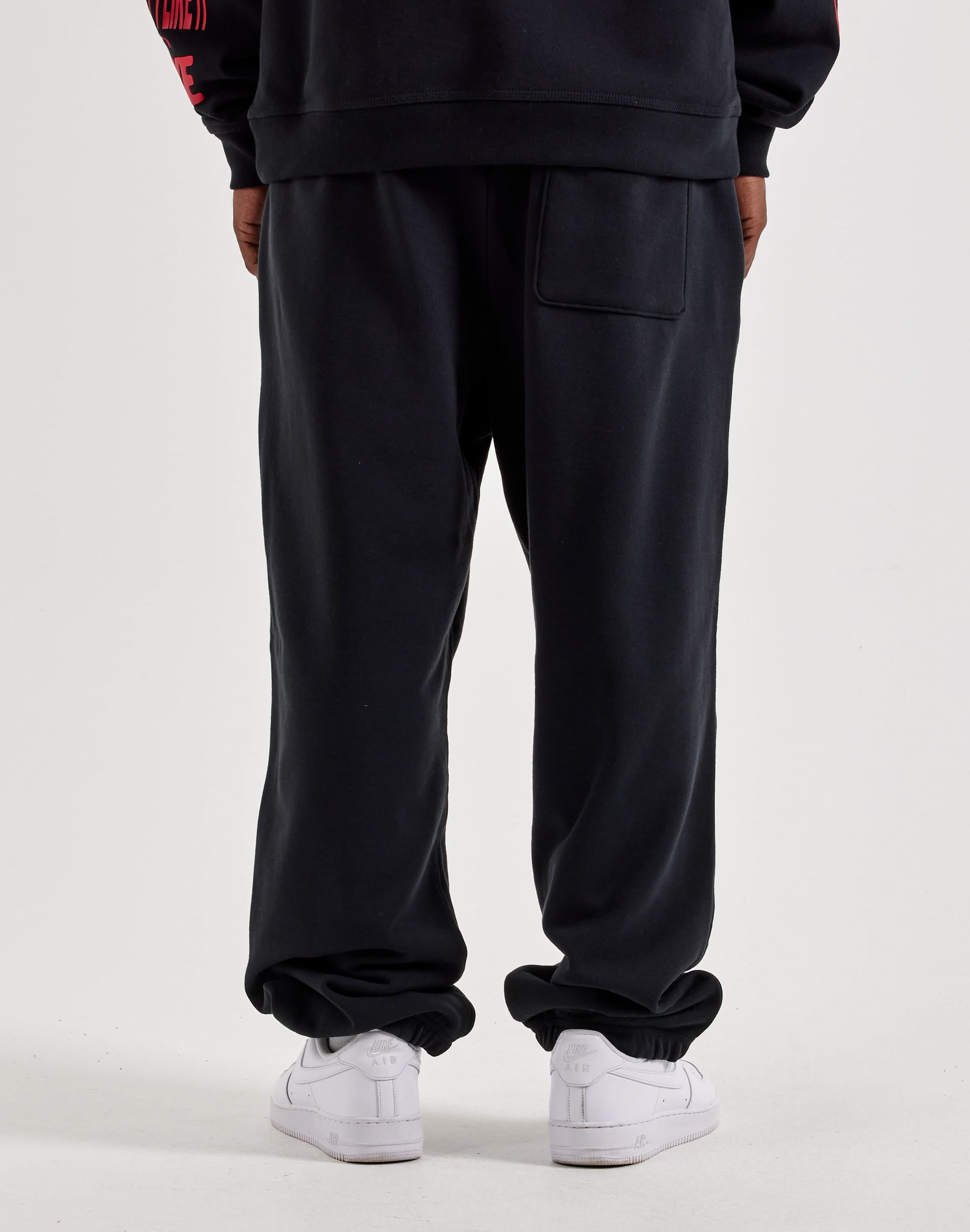 Photo of Nike Graphic Fleece Pants