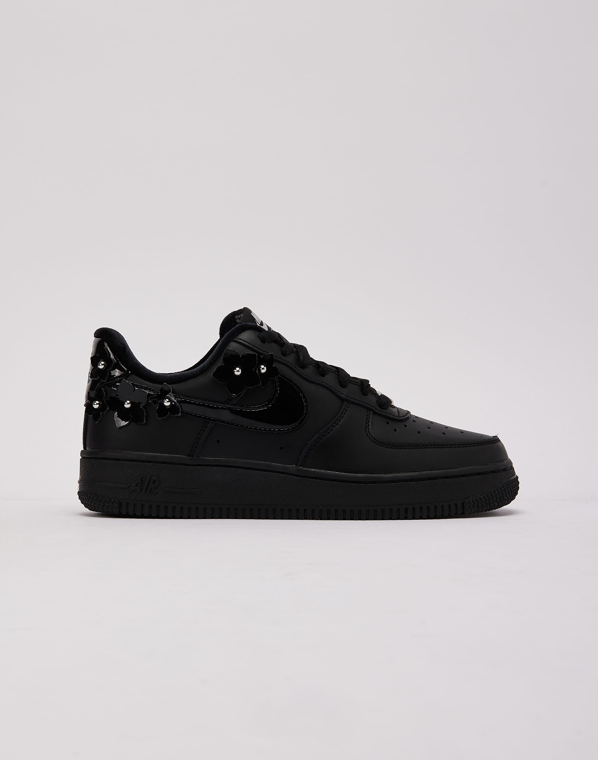 Photo of Nike Air Force 1 Low '07 'Florette'