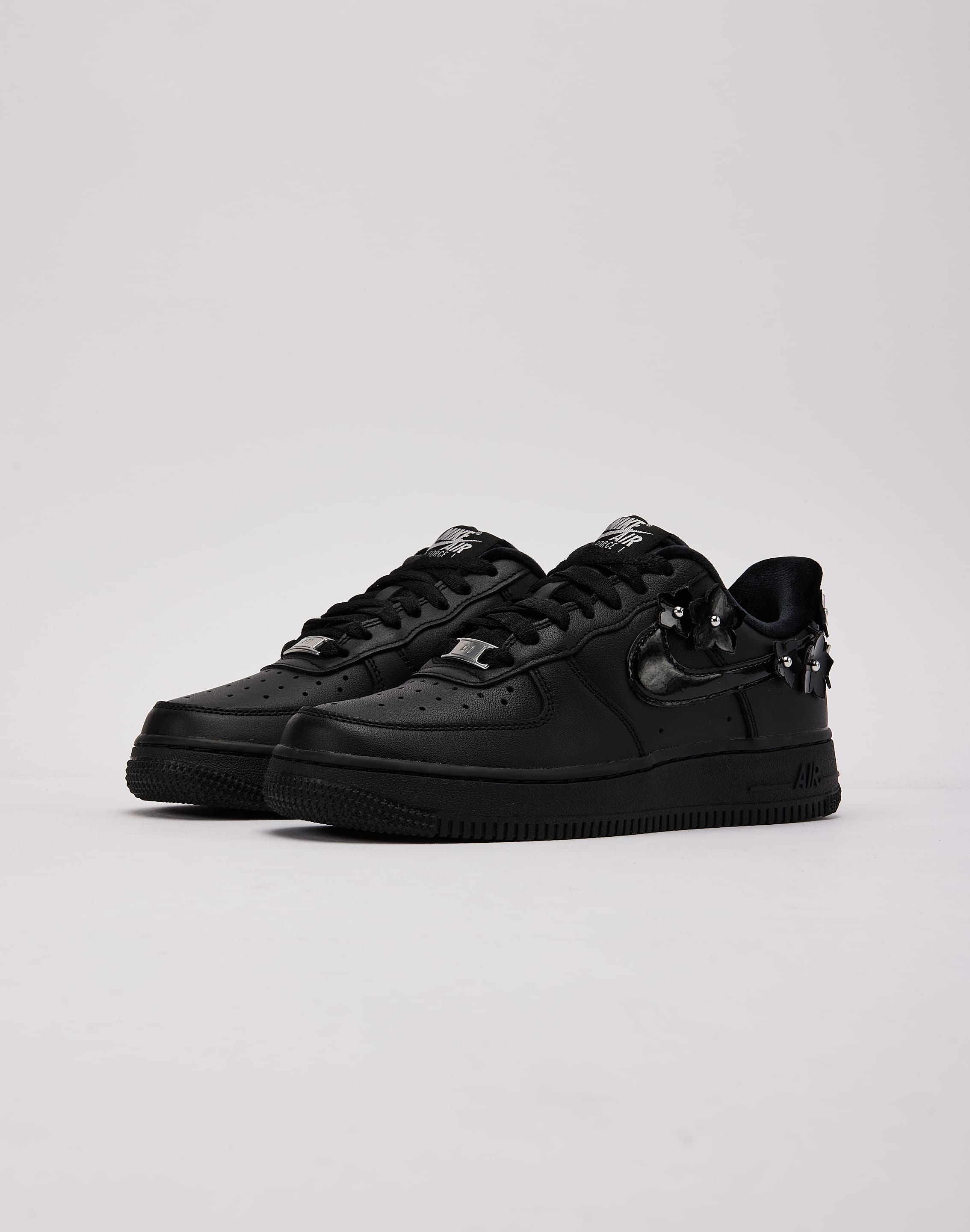 Photo of Nike Air Force 1 Low '07 'Florette'