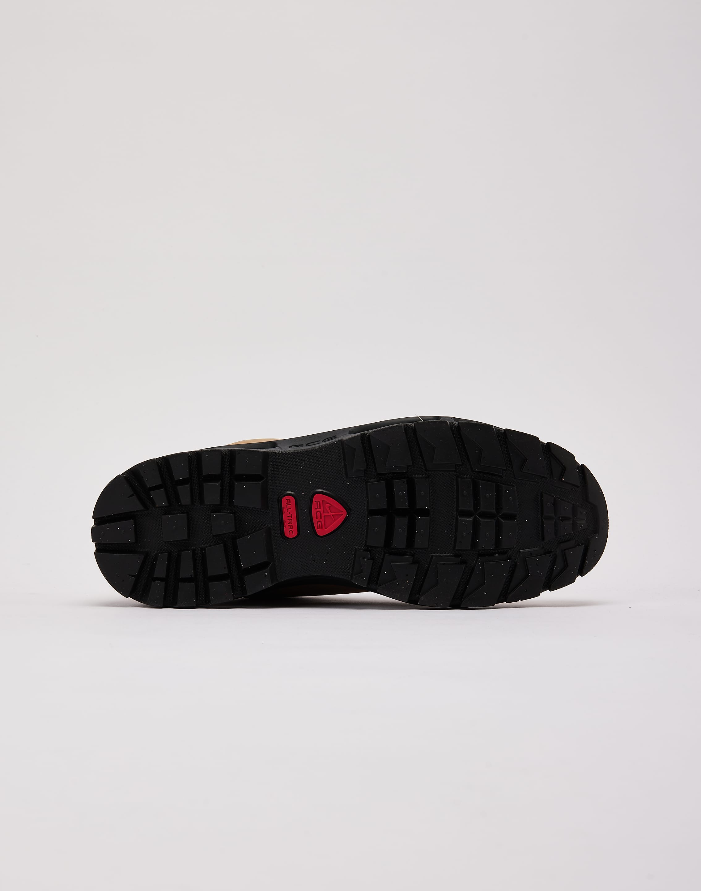 Photo of Nike Air Max Goadome Low SP