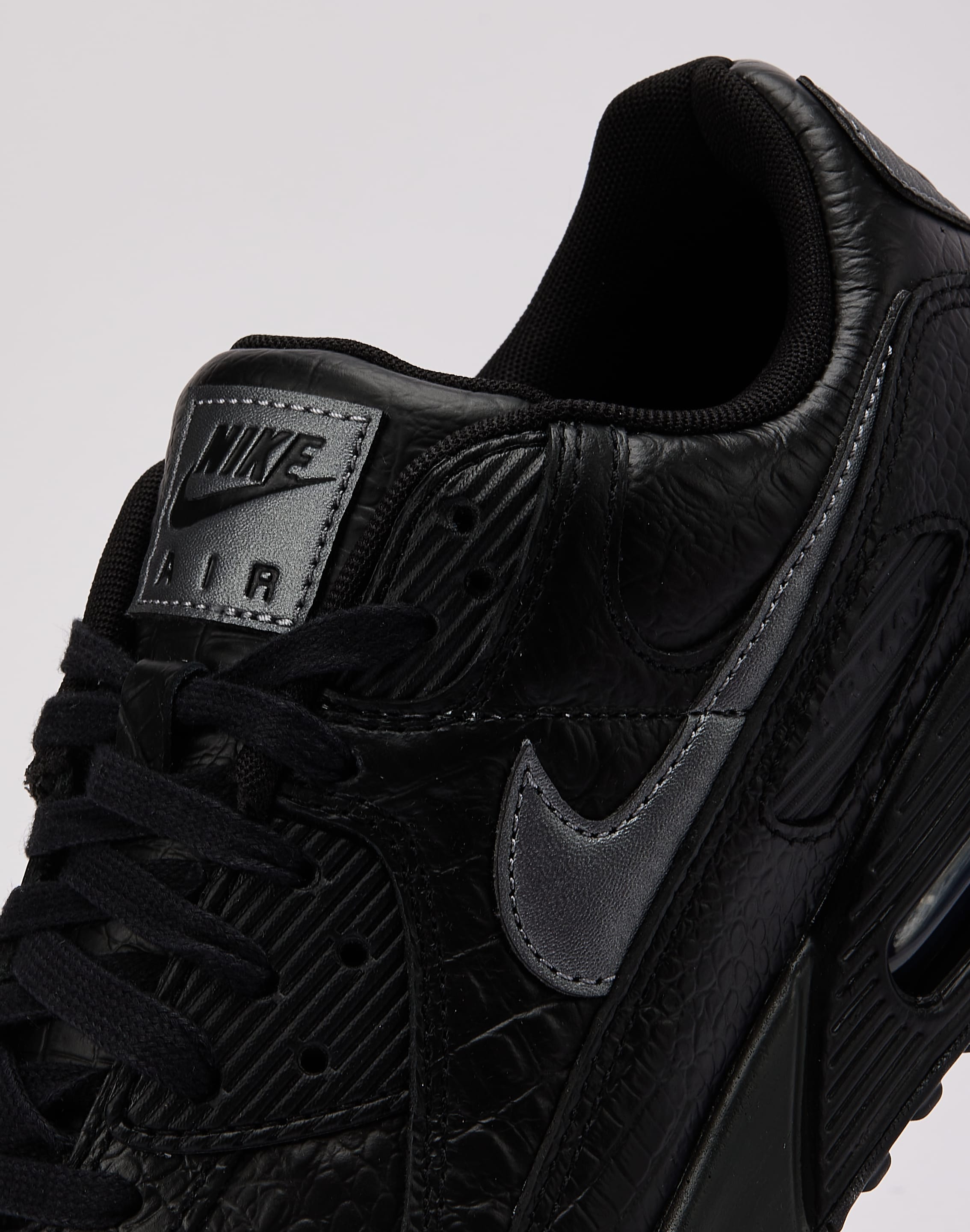Photo of Nike Air Max 90 PRM