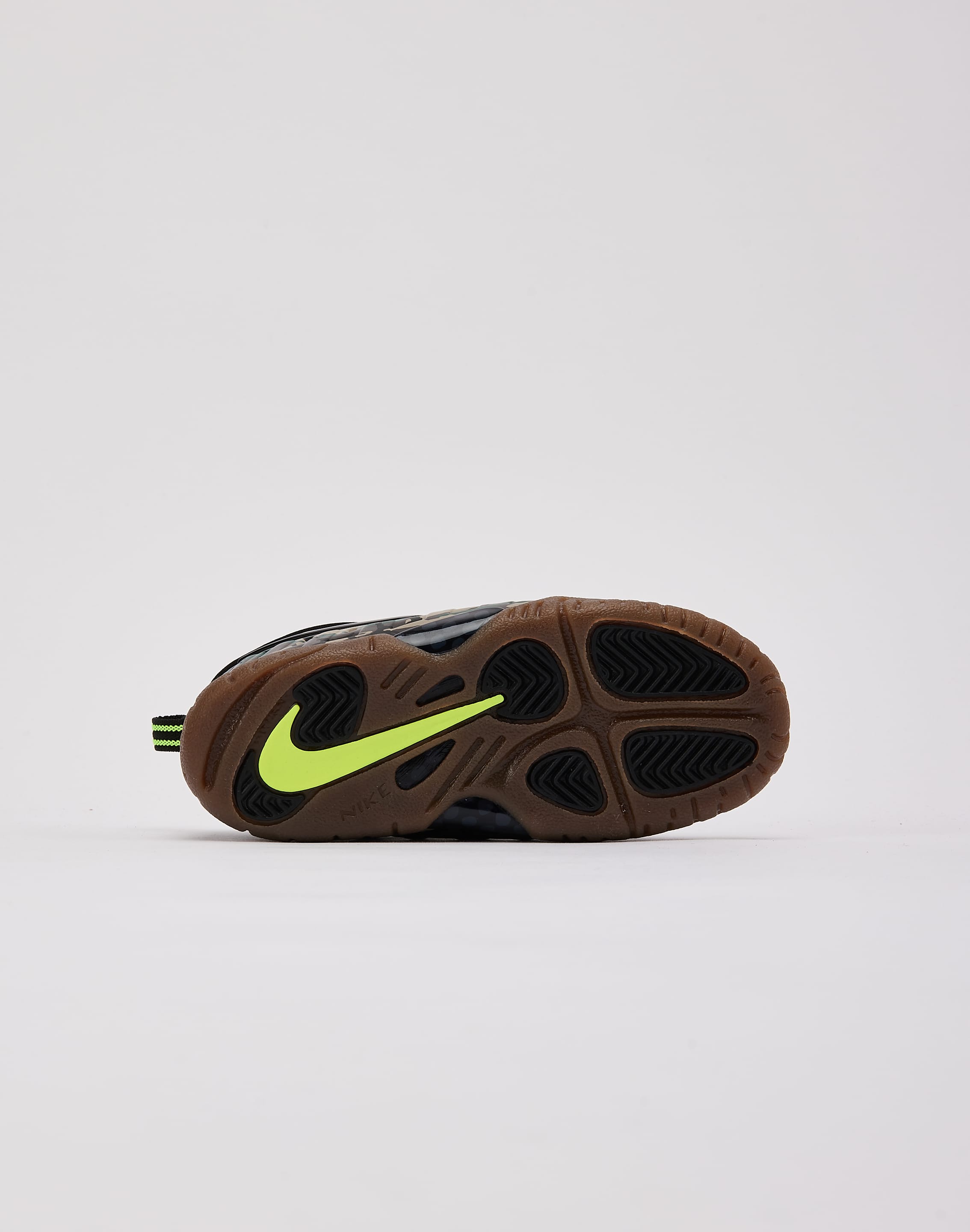 Photo of Nike Little Posite Pro PRM 'Green Camo' Toddler