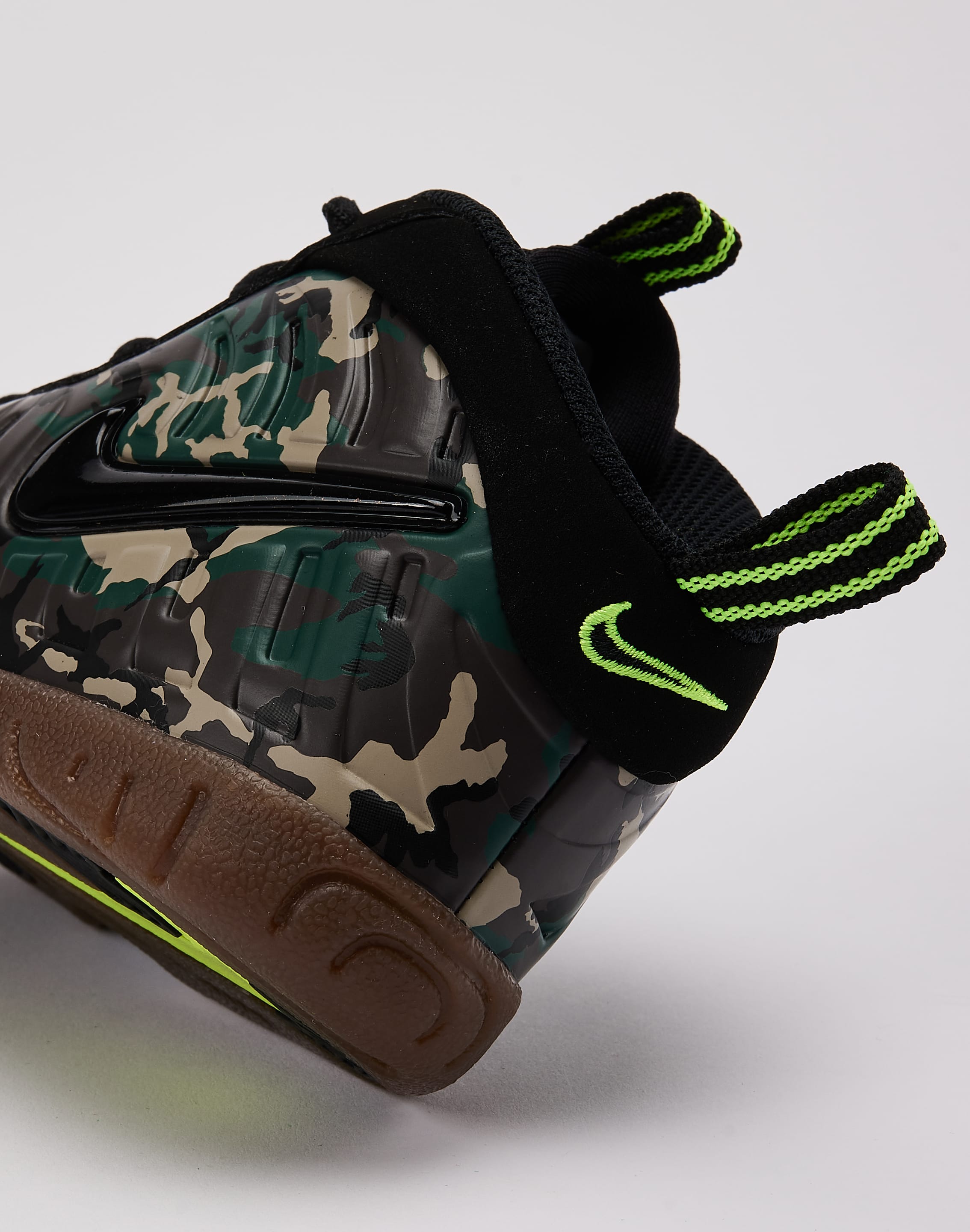 Photo of Nike Little Posite Pro PRM 'Green Camo' Toddler